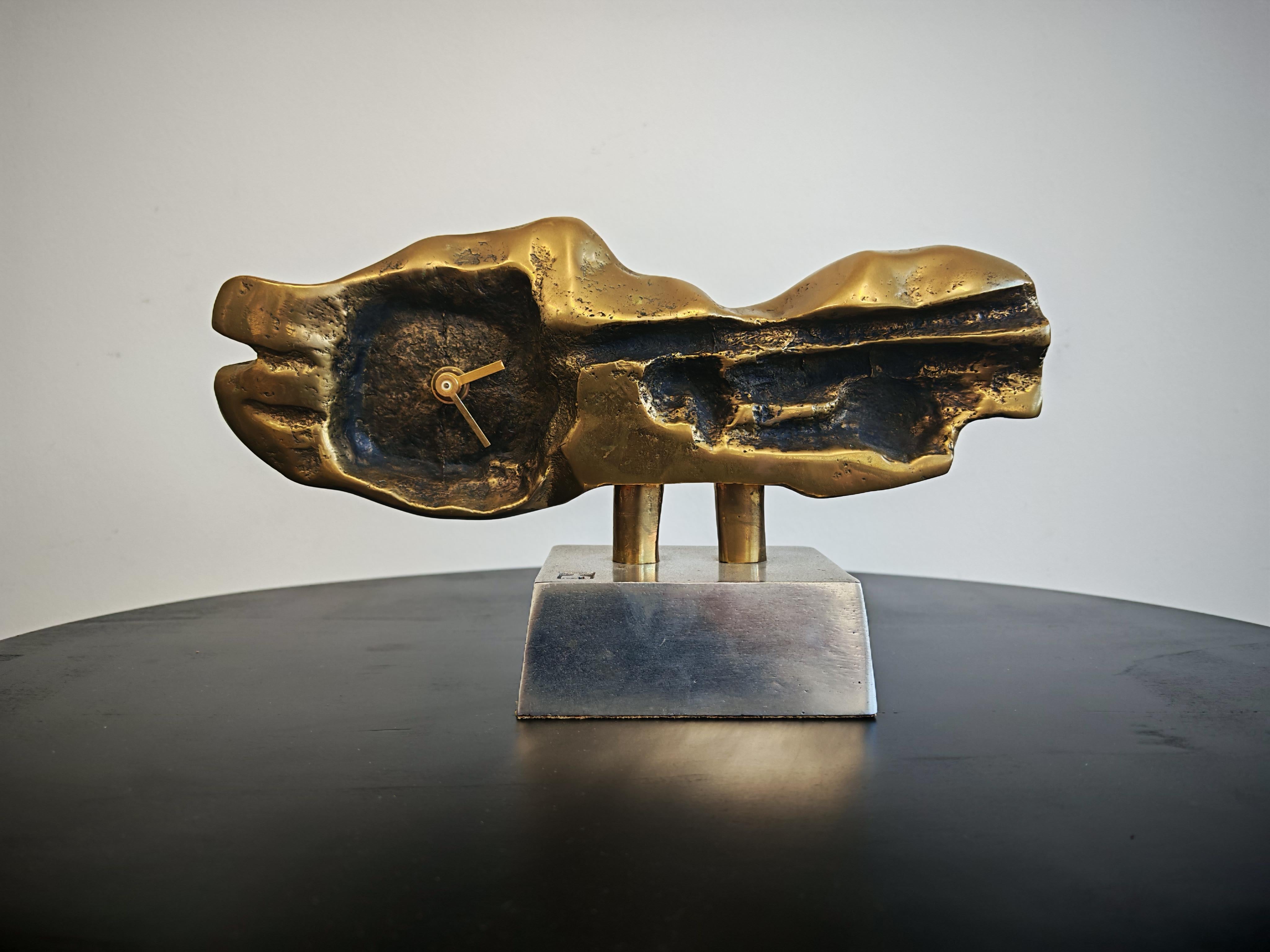 Late 20th Century Brutalist Table Clock in bronze by David Marshal, Spain 1970s For Sale