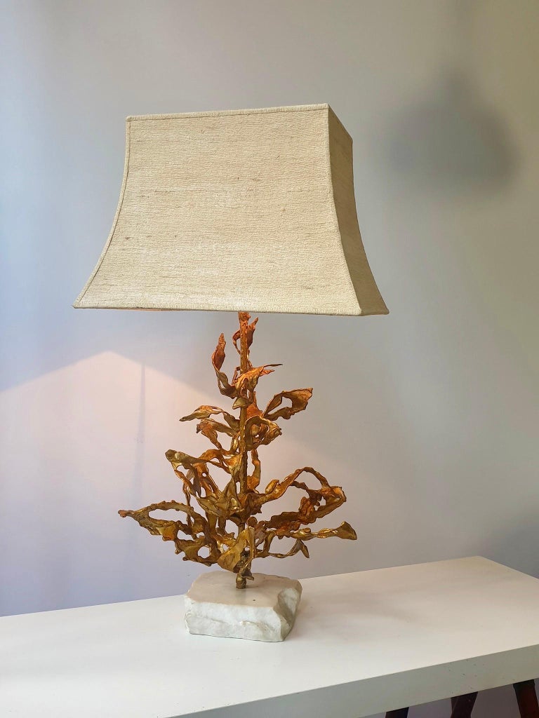 Stunning handmade table lamp signed by Paul Moerenhout. 

He was a midcentury artist and designer and manufactured brass/bronze table lamps, mostly natural designs, in a beautiful way. 
 
This Brutalist sculptural lamp is no exception. 

Great