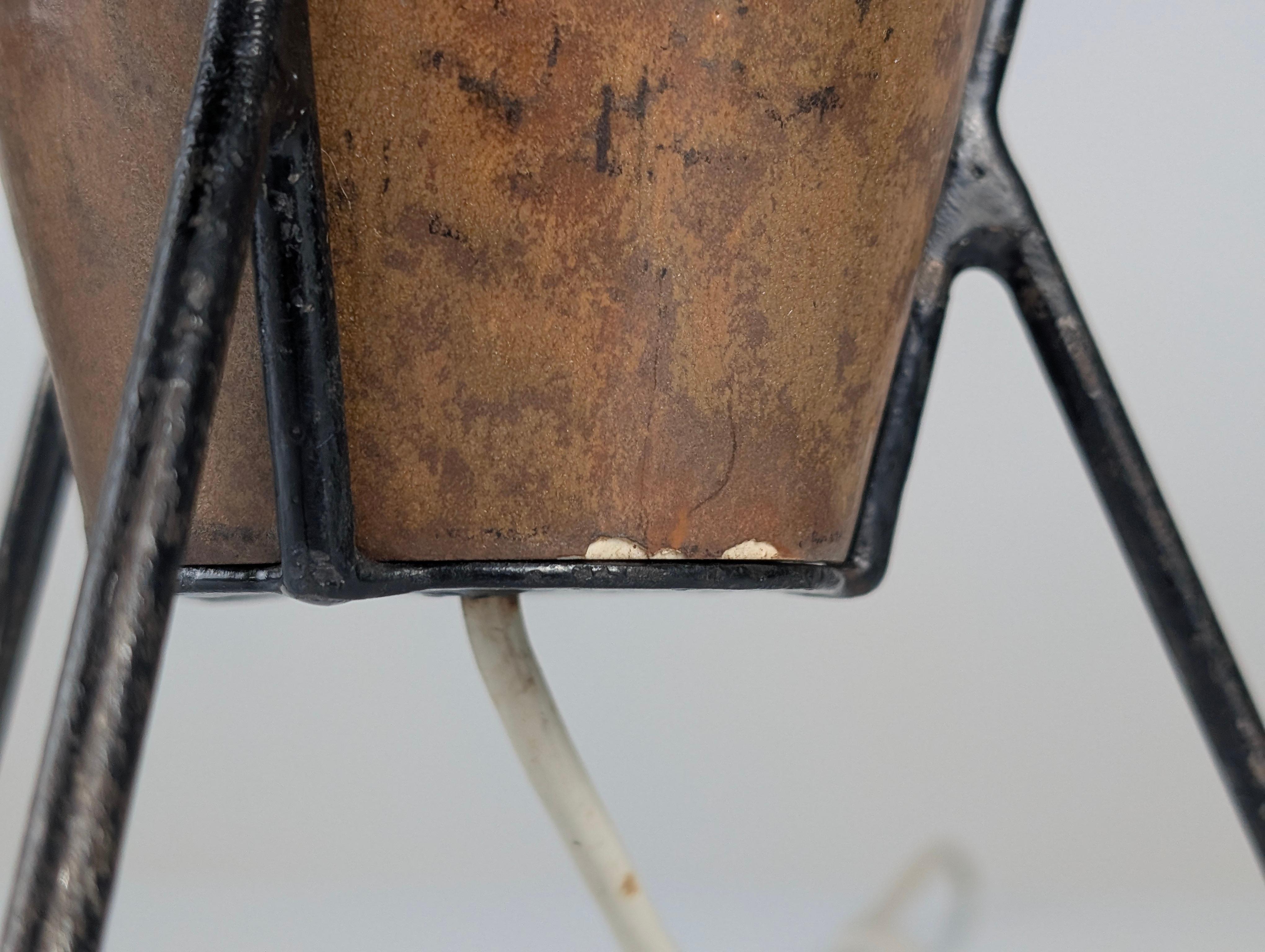 Lampe de table brutaliste en céramique et en fer, années 1950 en vente 1