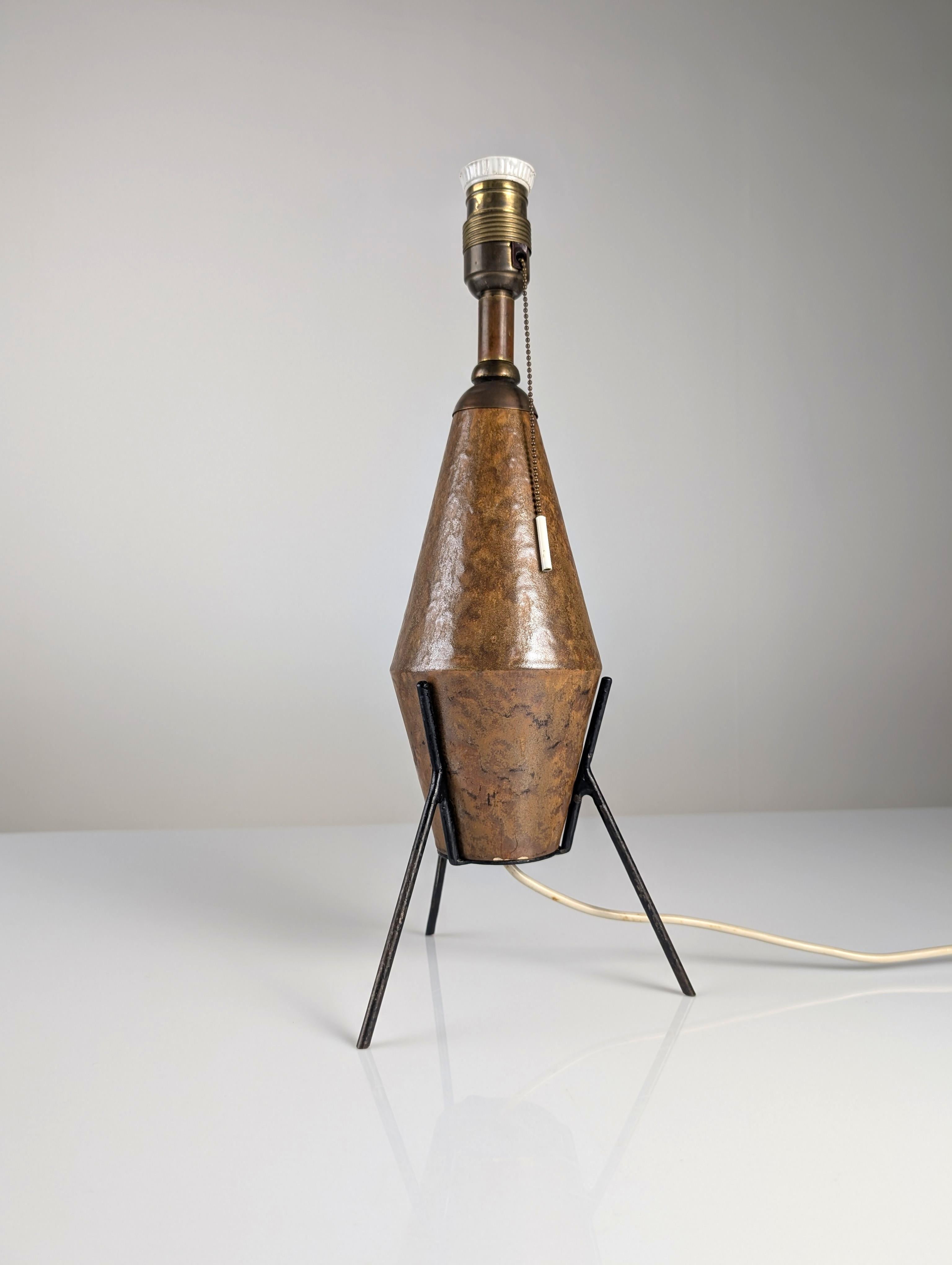 Lampe de table brutaliste en céramique et en fer, années 1950 en vente 2
