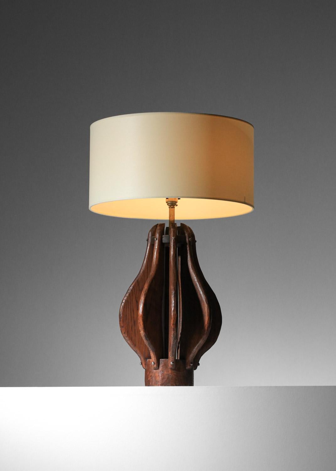 Mid-20th Century Brutalist table lamp in solid oak 60's folk art popular For Sale