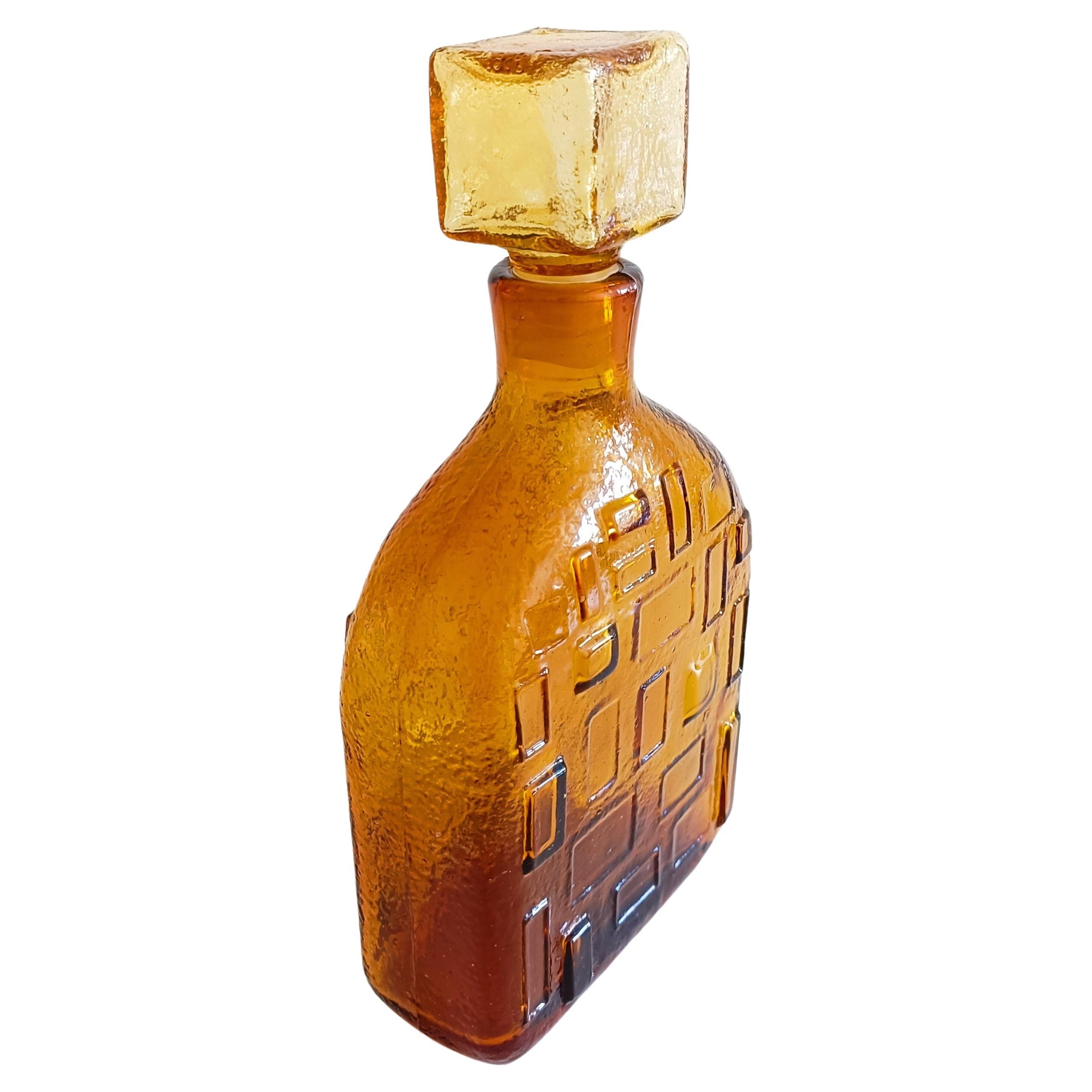 Mid-Century Modern Brutalist Textured Glass Decanter by Wayne Husted for Stelvia, Italy 1960s
