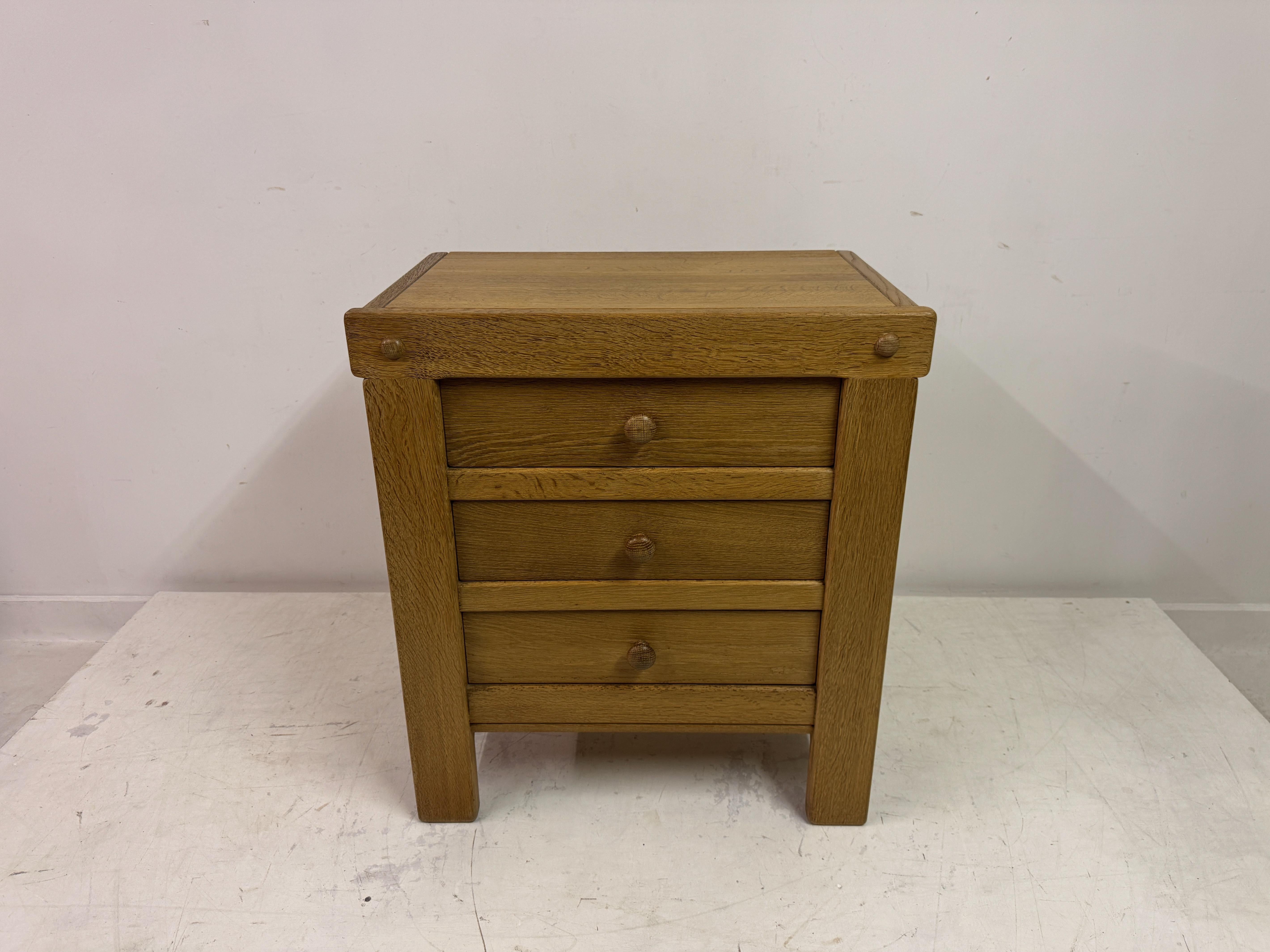 Brutalist Three Drawer Oak Chest of Drawers In Good Condition For Sale In London, London