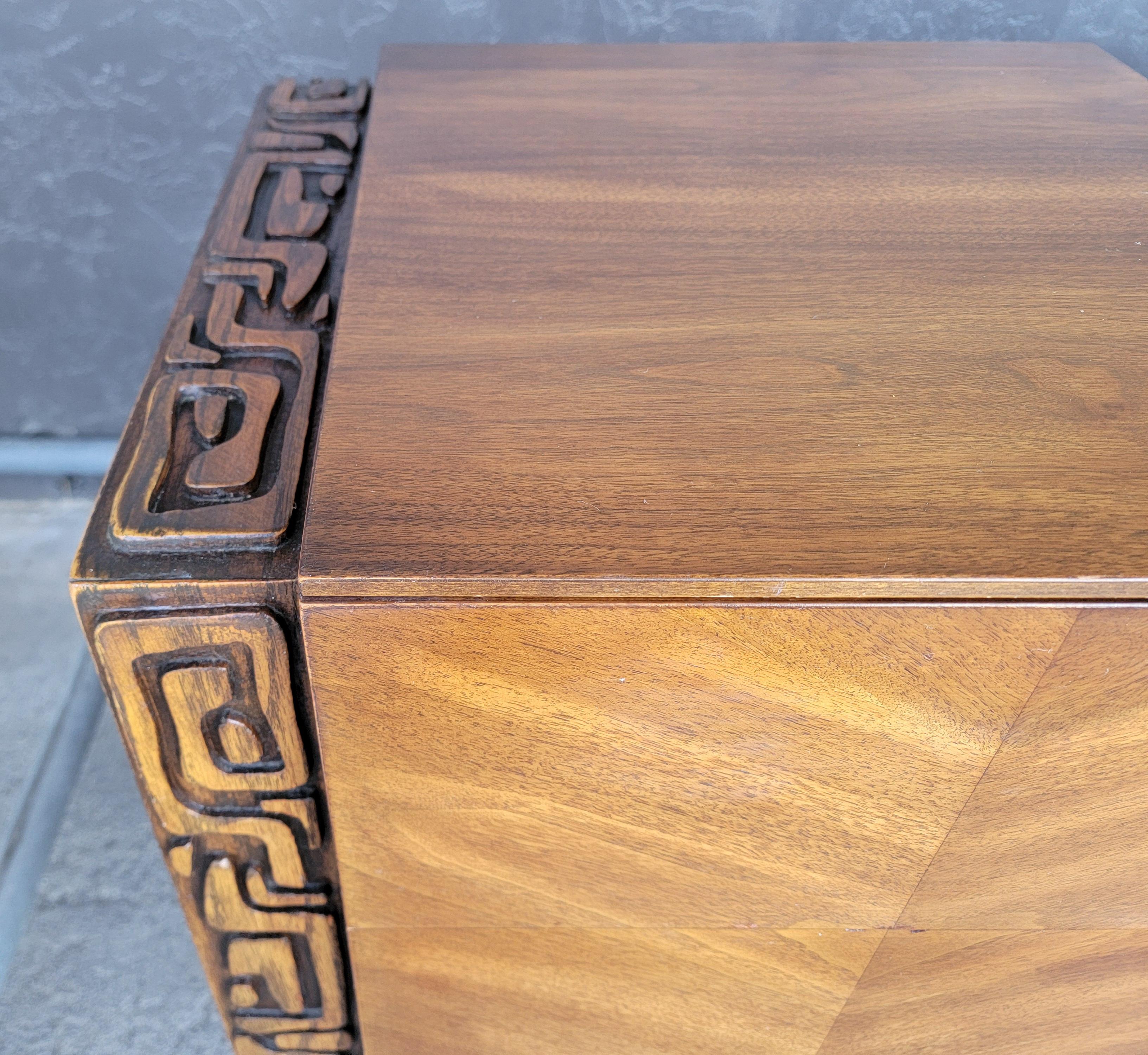 Brutalisme Brutalist / Tiki Dresser by United Furniture en vente