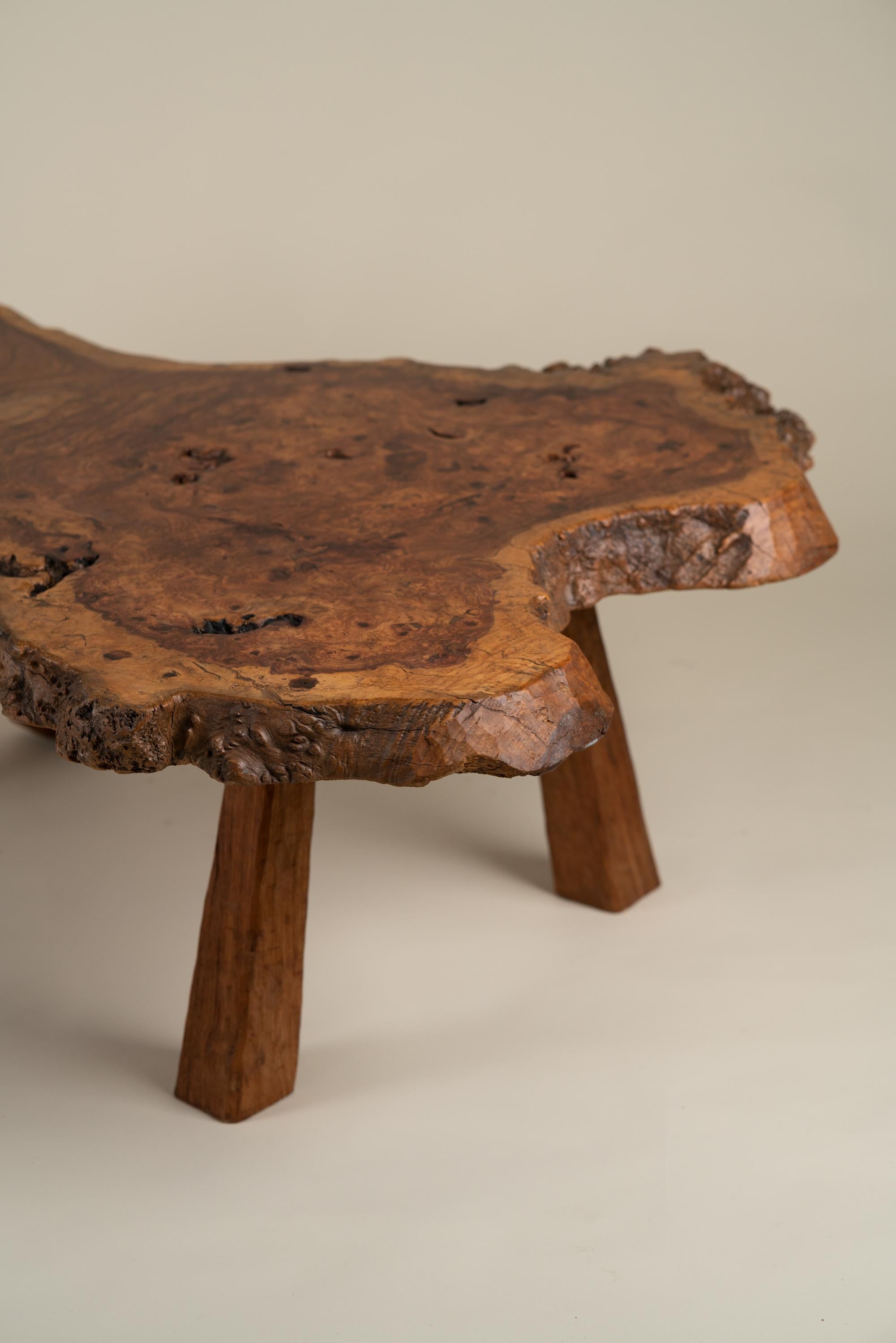 Brutalist Timber Coffee Table en vente 3
