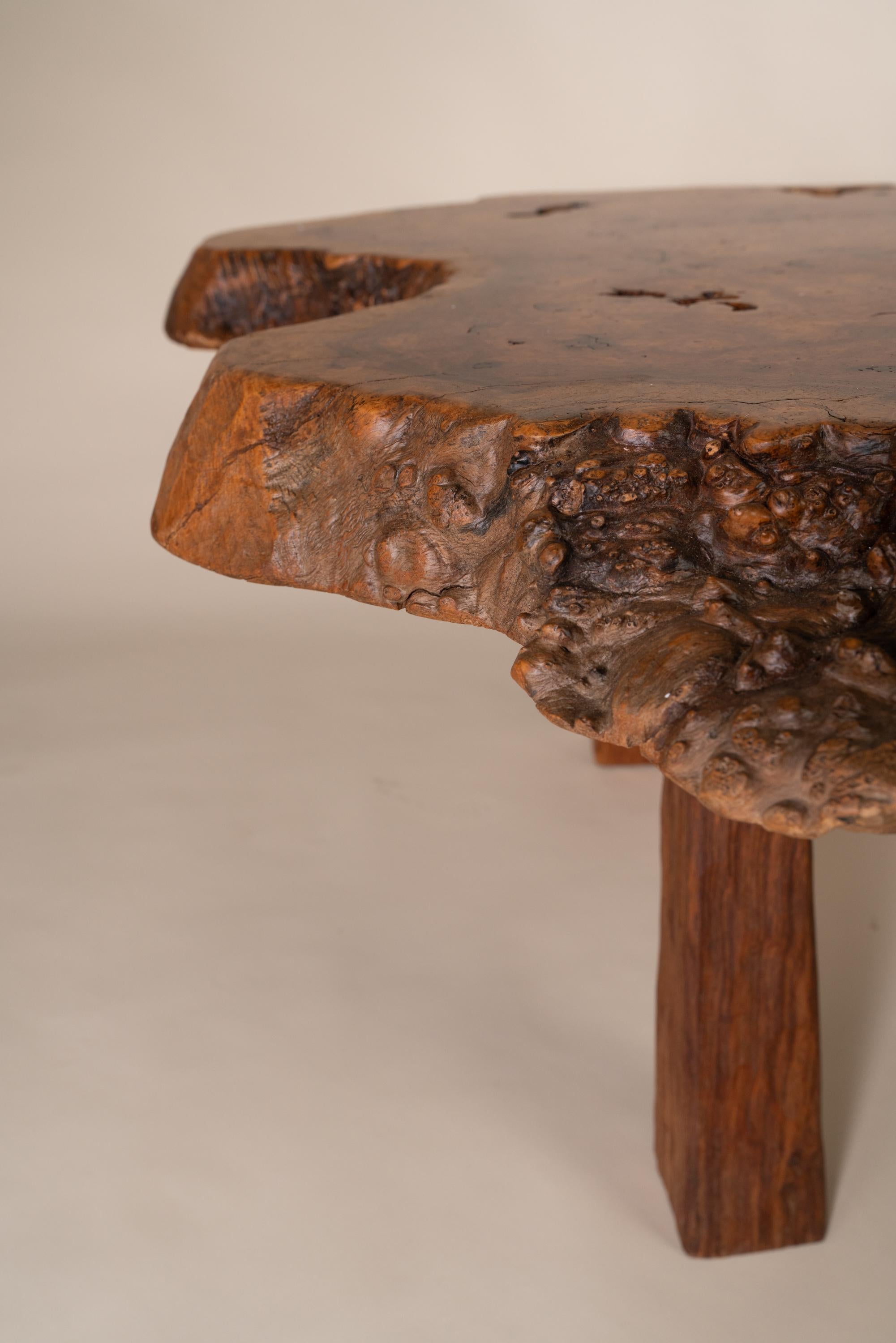 Brutalist Timber Coffee Table Bon état - En vente à Paddington, NSW