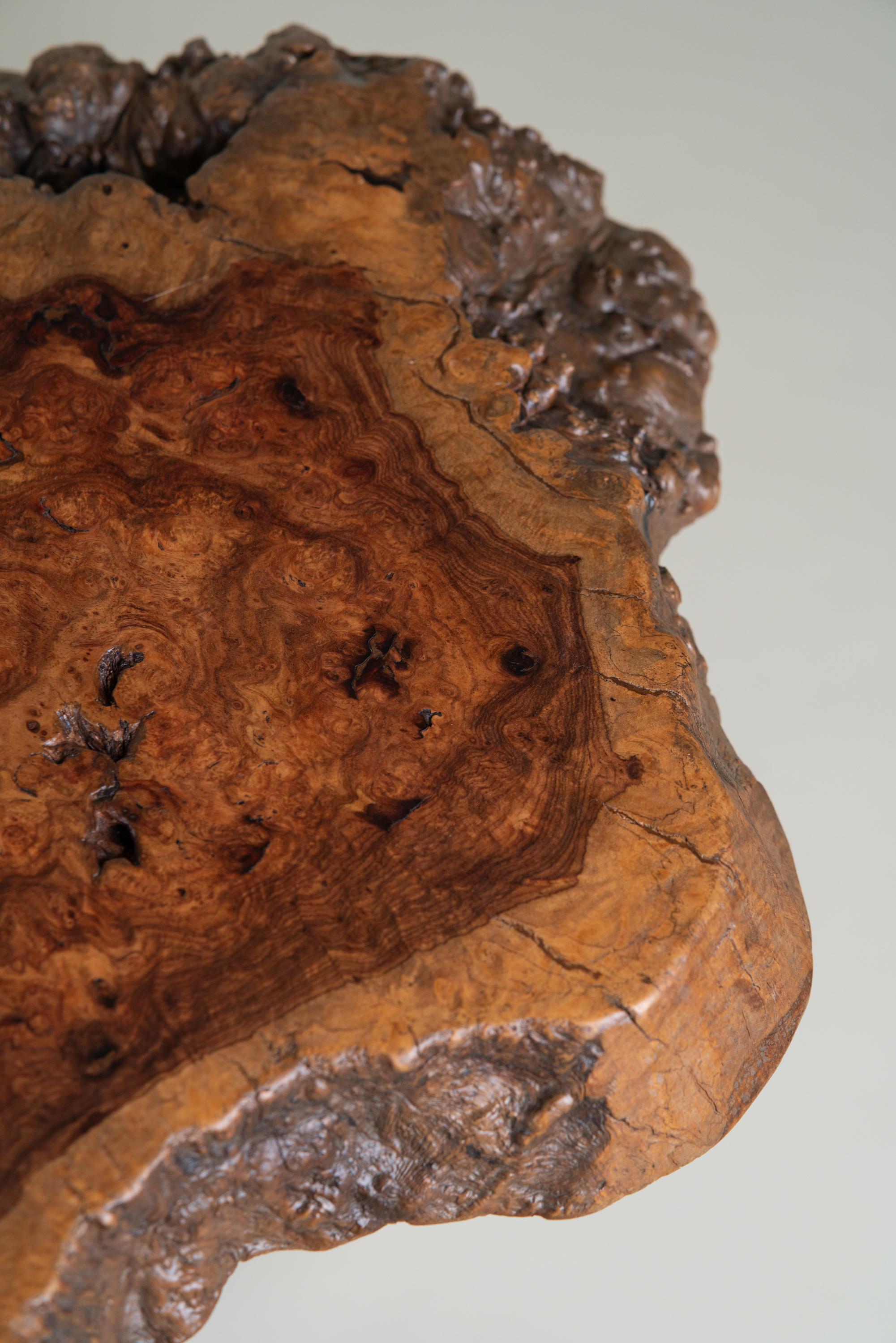 Brutalist Timber Coffee Table en vente 2