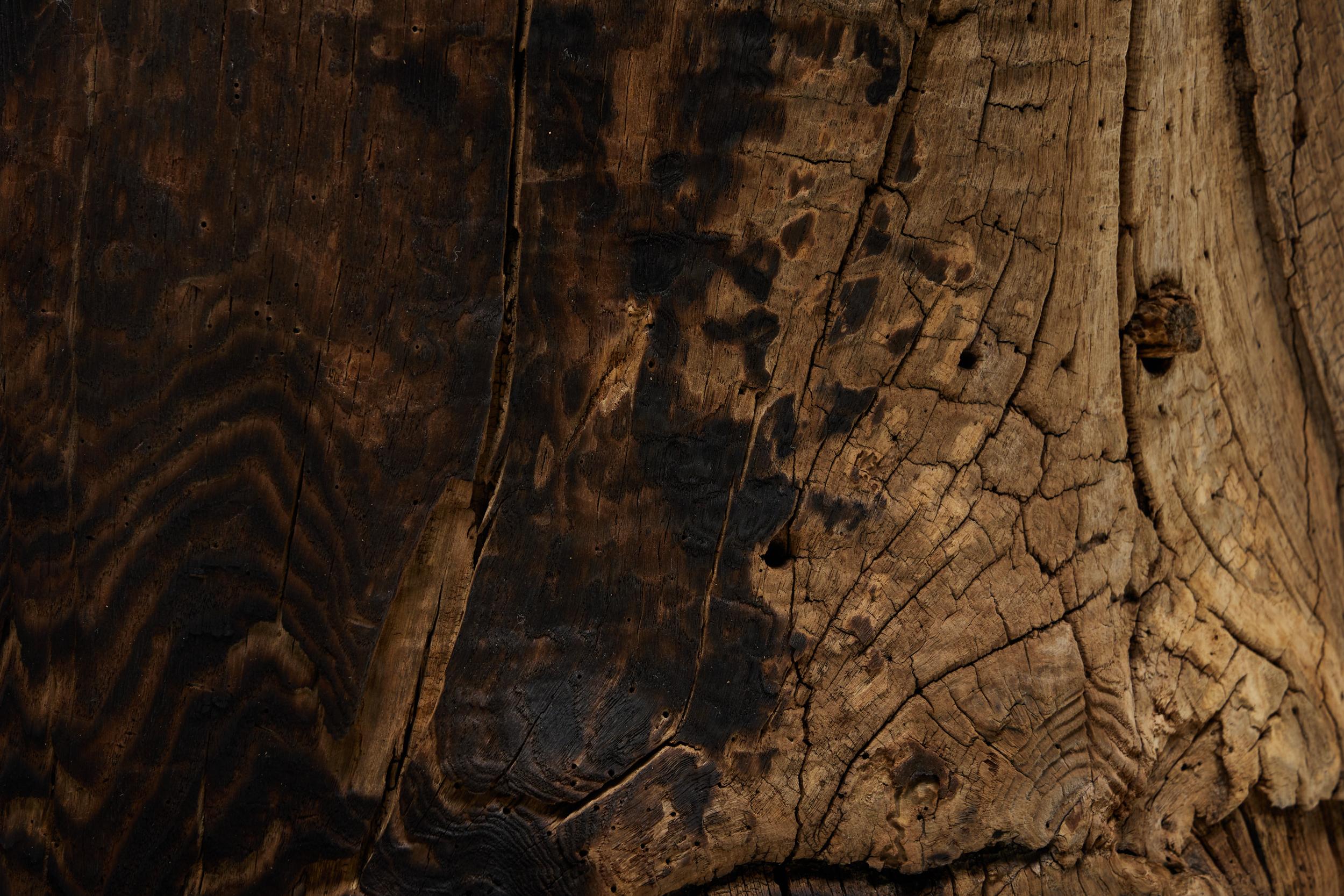 Brutalistischer Travail Populaire Beistelltisch und Schrank, Frankreich, frühes 20. Jahrhundert im Angebot 3