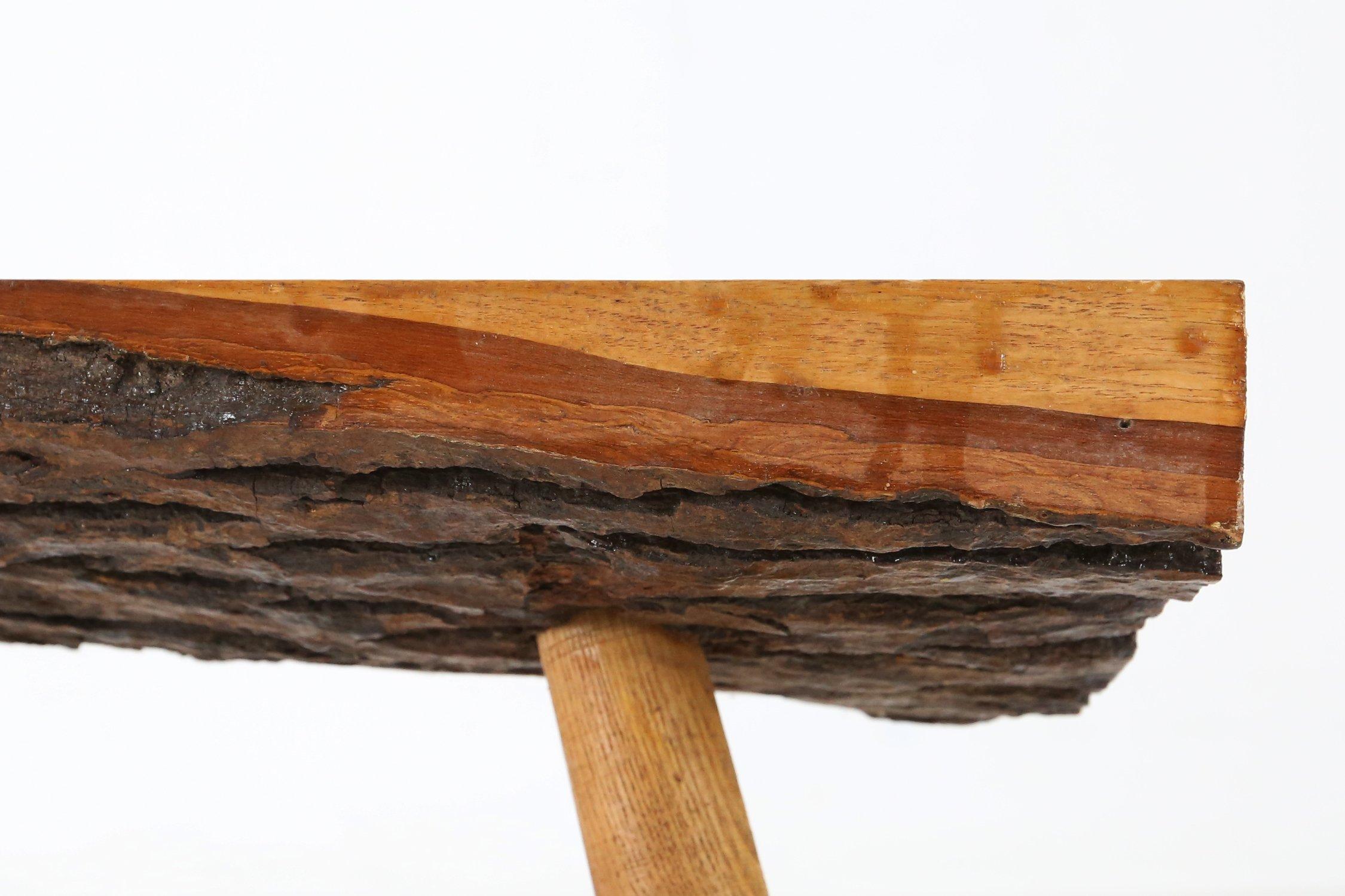 Brutalistischer Baumstamm-Couchtisch aus massiver Eiche, ca. 1950 im Angebot 3