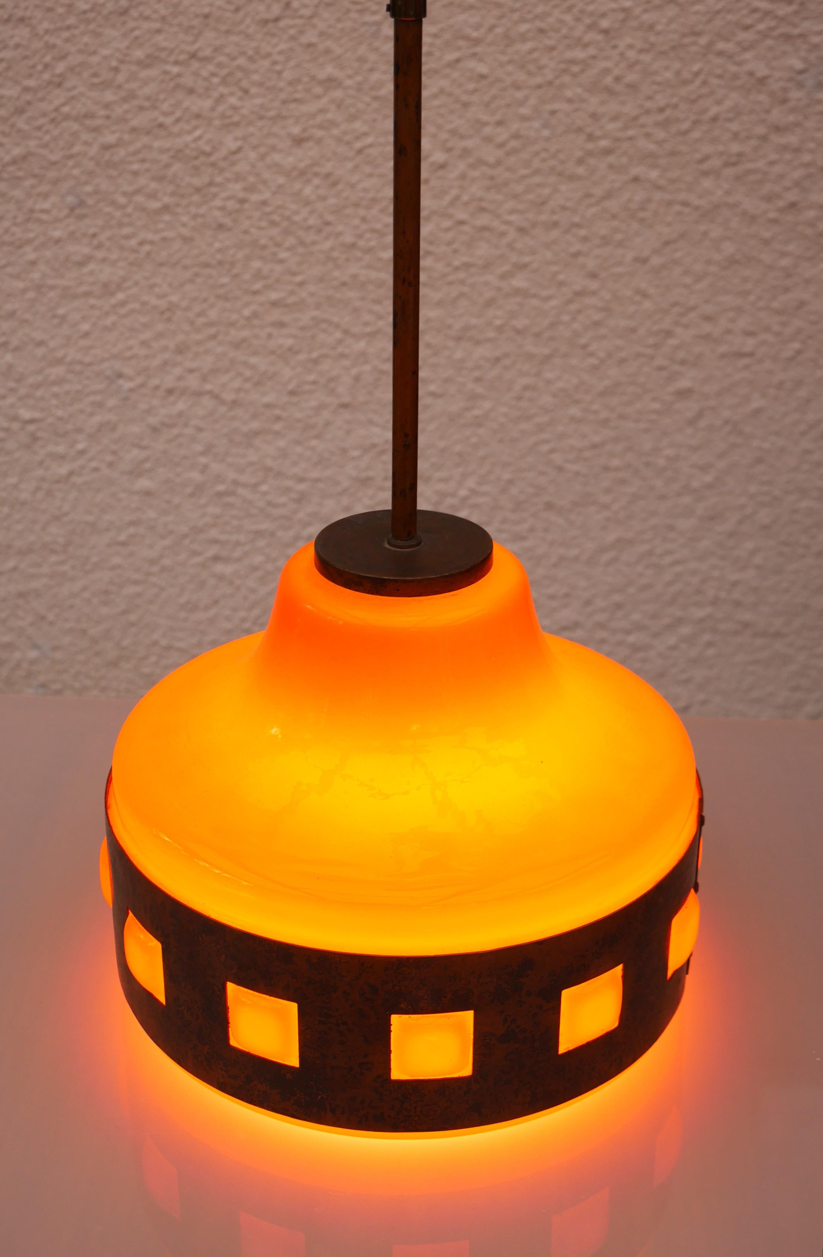 Swedish Brutalist tribal art glass ceiling lamp by Wiktor Berndt for Flygsfors, Sweden