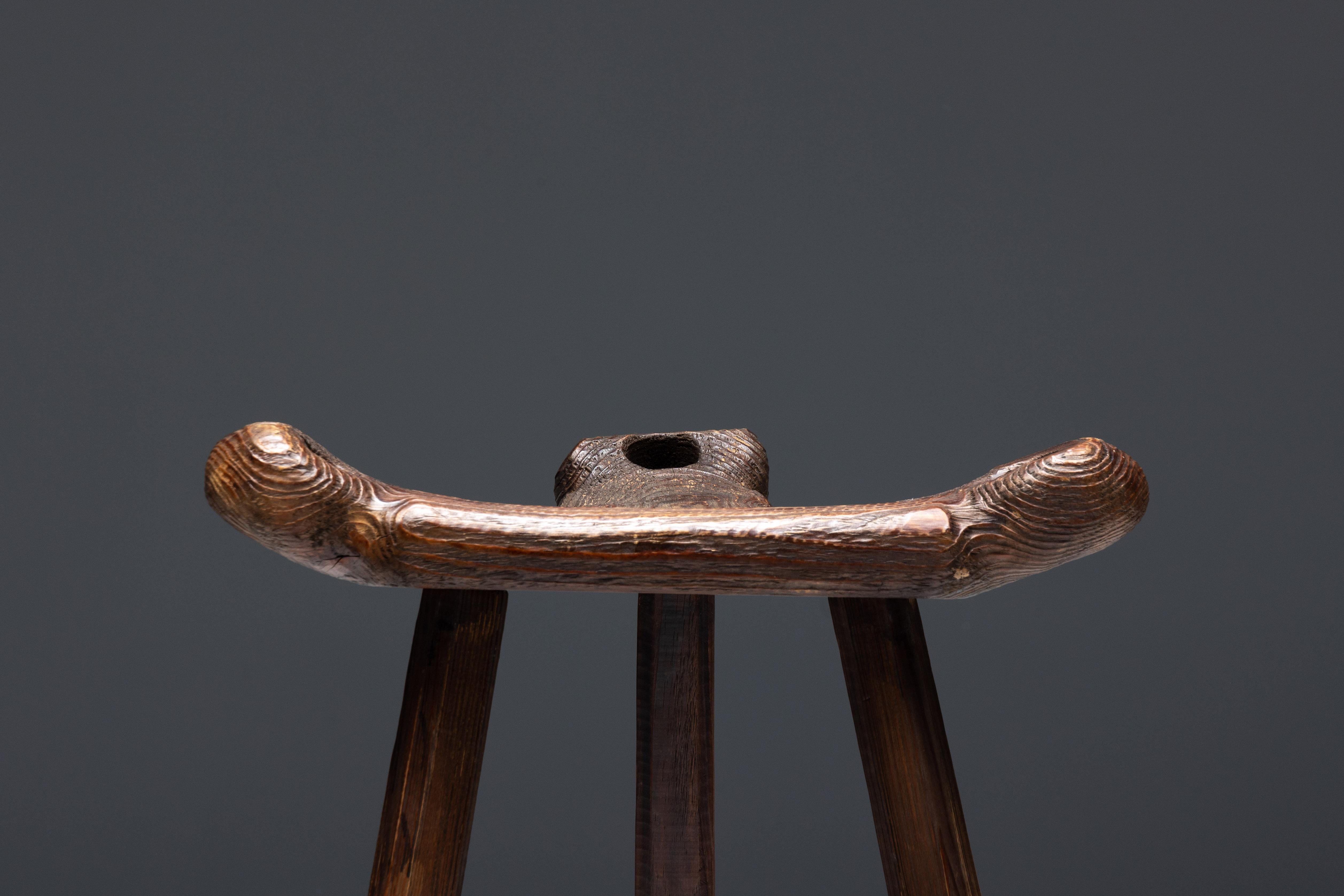 Brutalist Tripod Bar Stools in Spanish Oak, Spain, 1970s For Sale 7