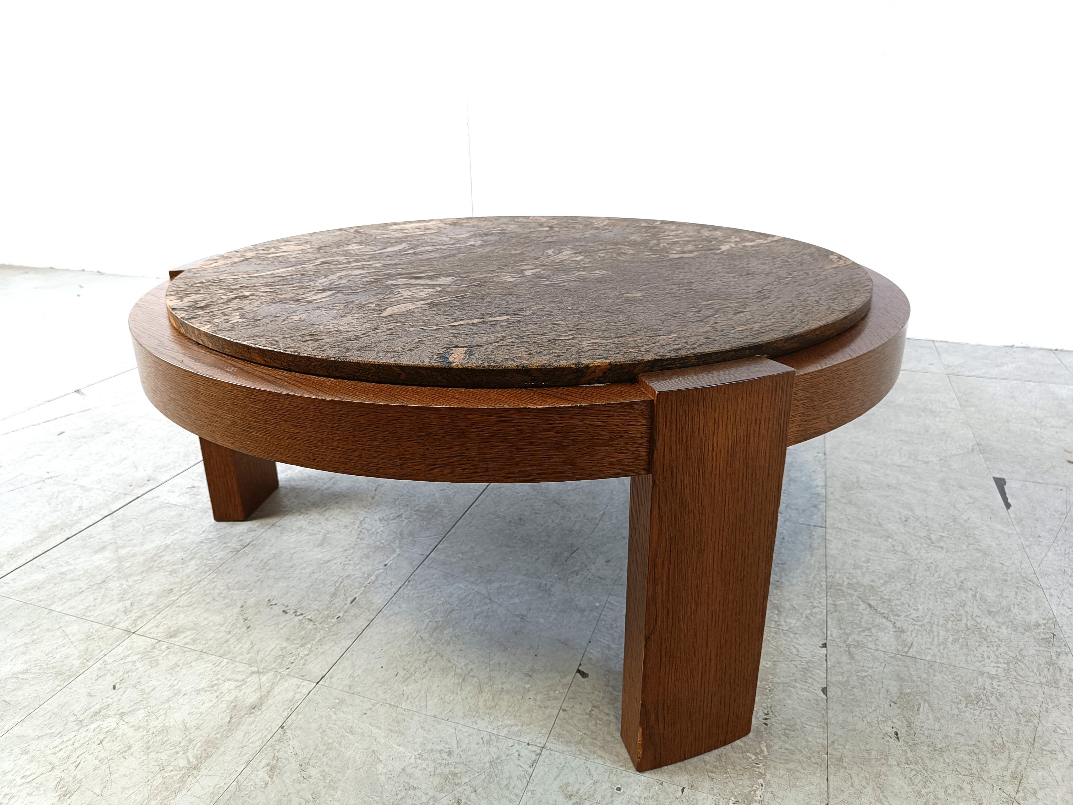 Brutalist tripod coffee table, 1970s For Sale 4
