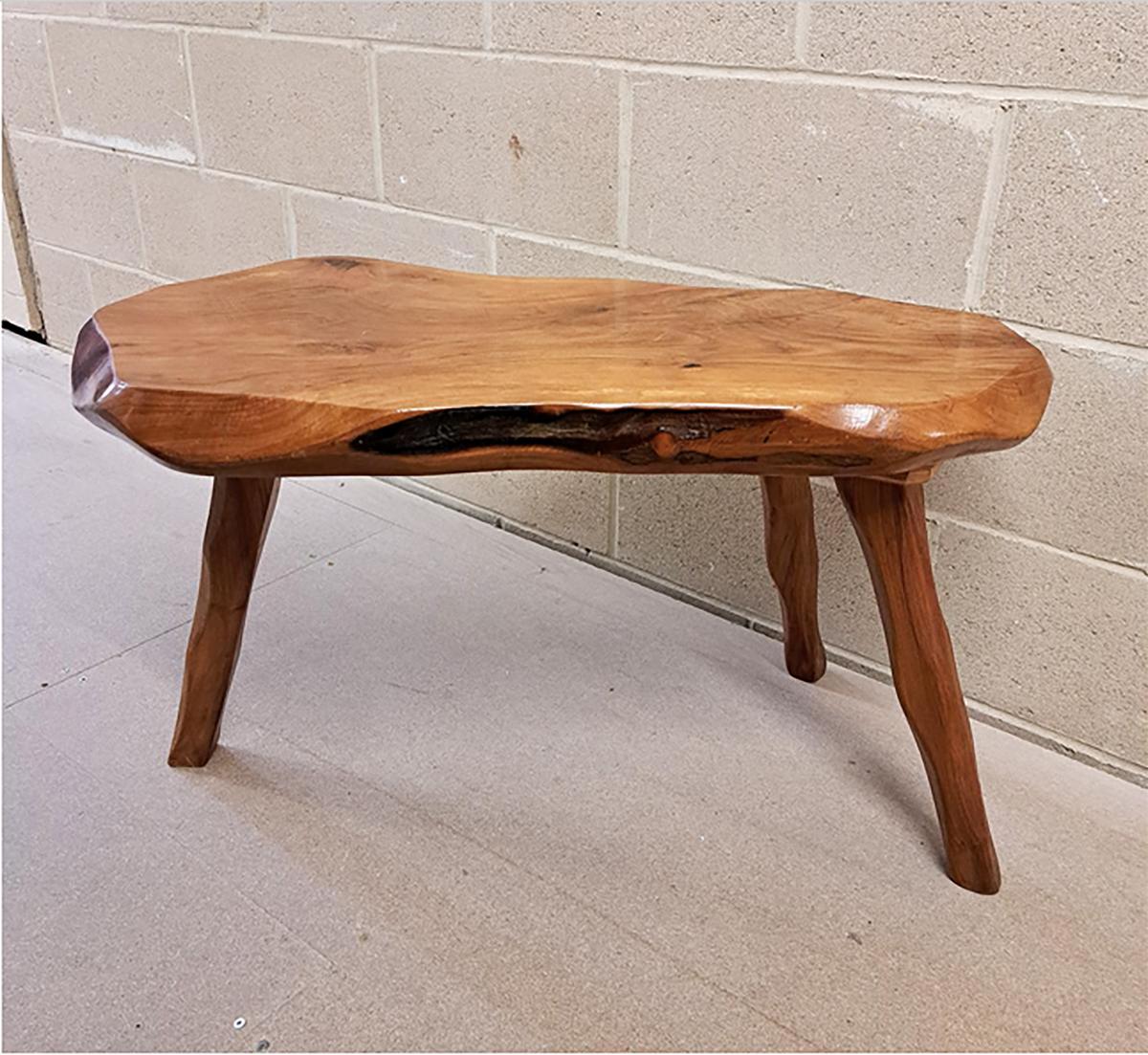 Country Table basse/table d'appoint tripode brutaliste, France 1950 en vente