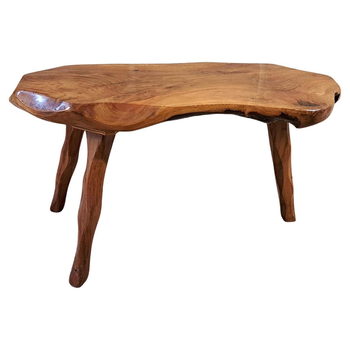 Table basse/table d'appoint tripode brutaliste, France 1950 en vente