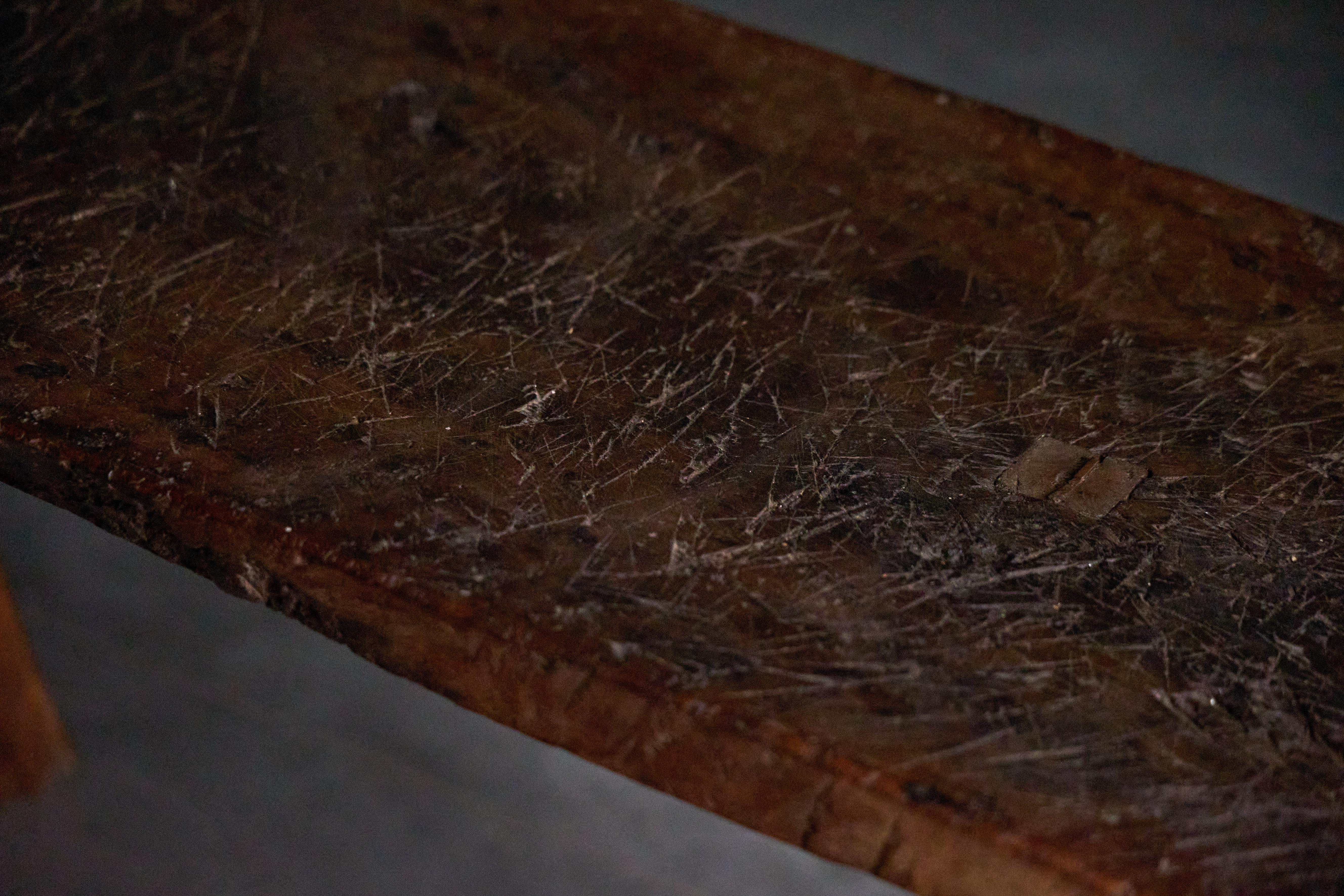 Table d'appoint brutaliste à trois pieds, France, 19ème siècle en vente 2