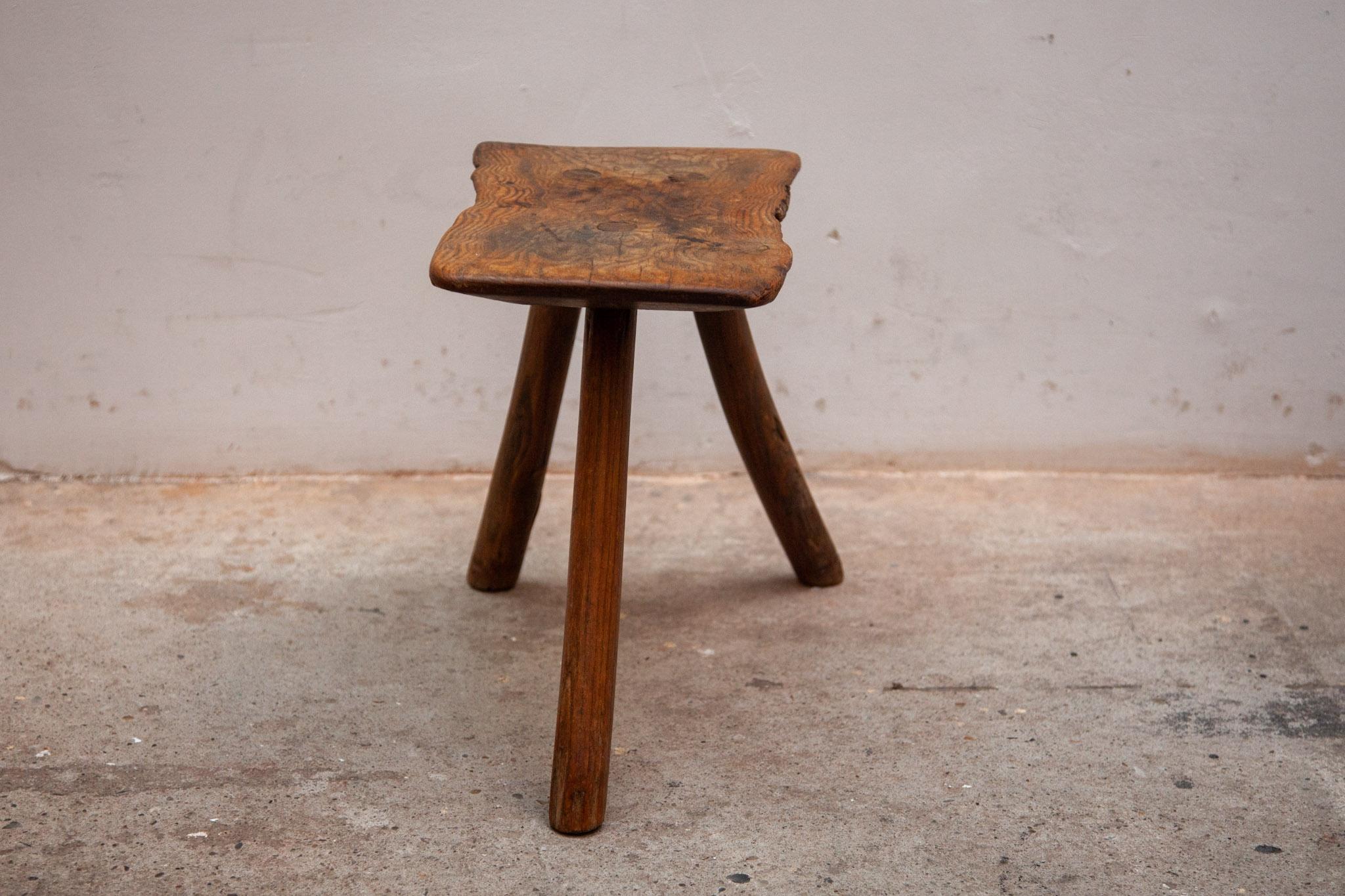 Brutalist Tripod Stool, France 1930s In Good Condition In Antwerp, BE