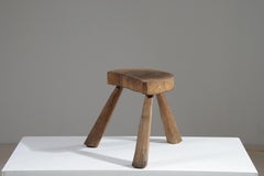 Taburete trípode brutalista, Francia ca. 1950