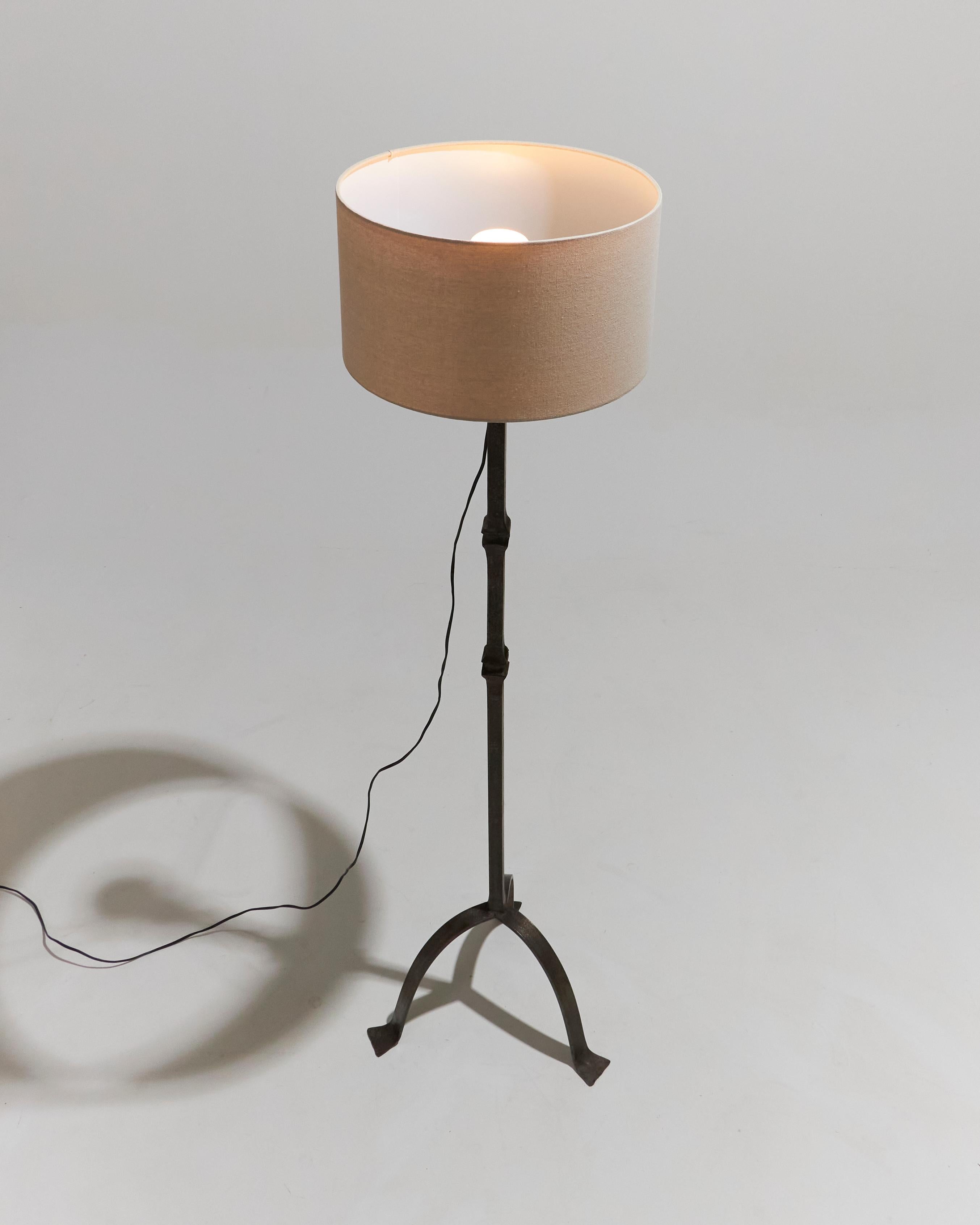 BRUTALIST TRIPOD WROUGHT IRON FLOOR LAMP, 1950s 8