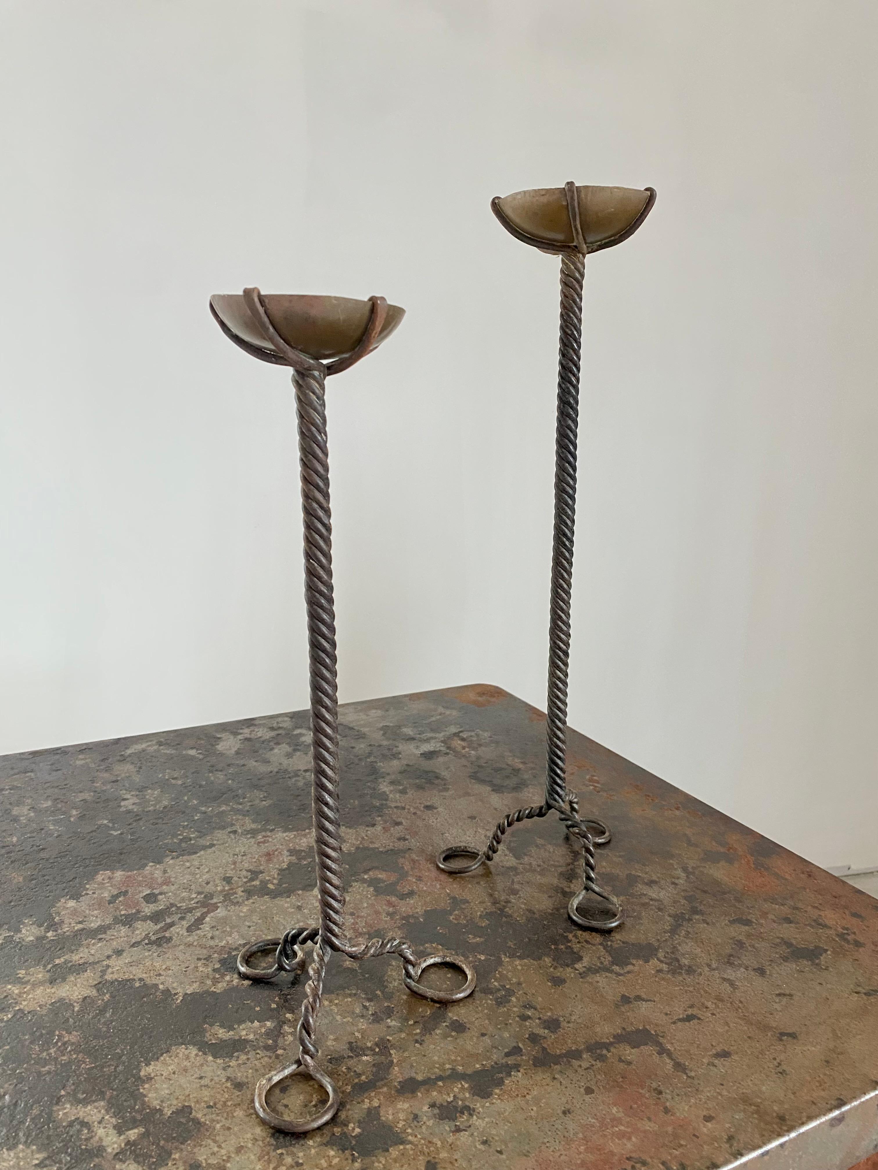 Brutalist Twisted Brass Candle Holders, A Pair In Good Condition For Sale In Round Top, TX