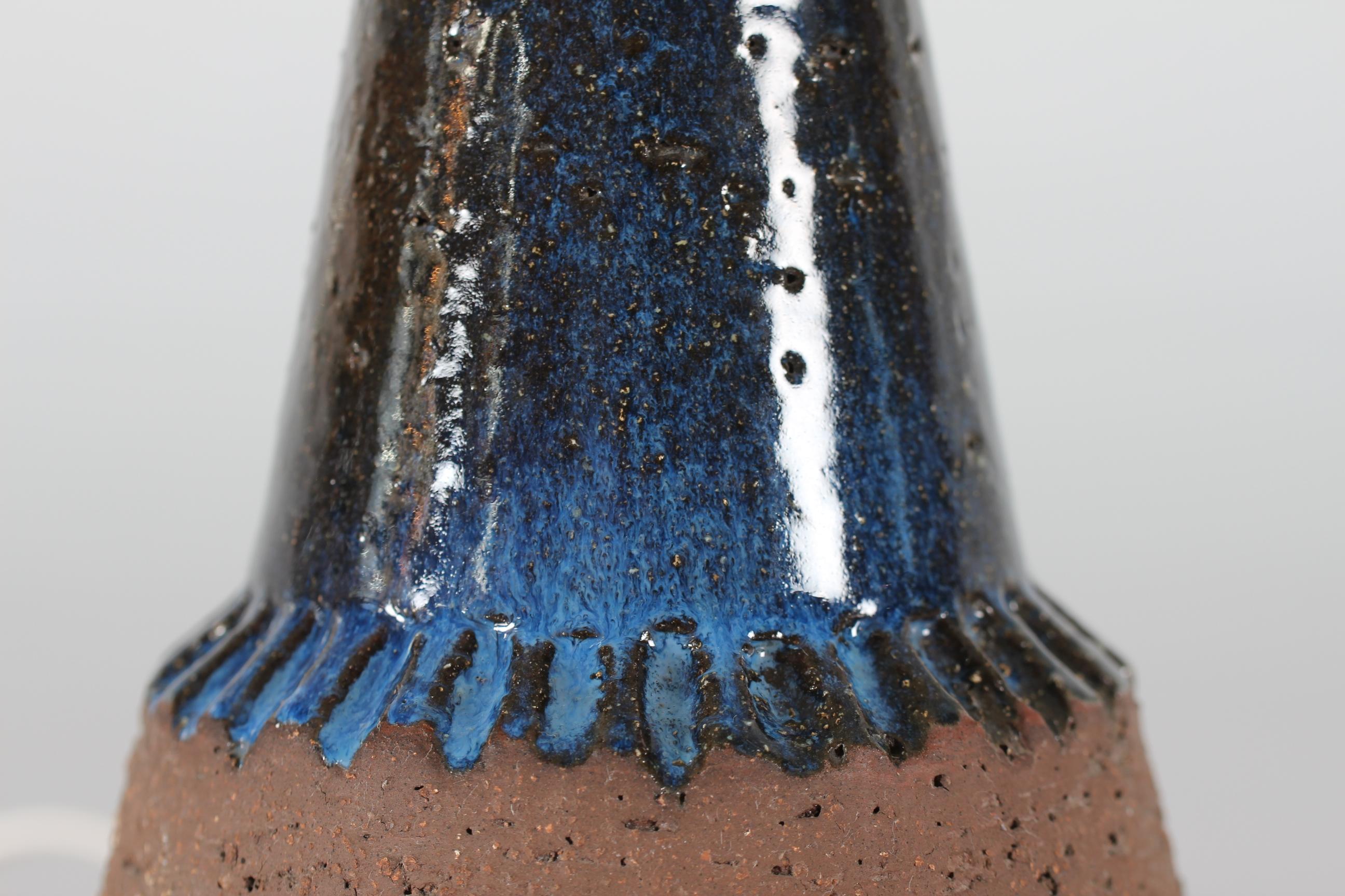 Scandinavian Modern Brutalist Unic Sejer Studio Danish Ceramic Table Lamp Dark Blue + New Shade For Sale