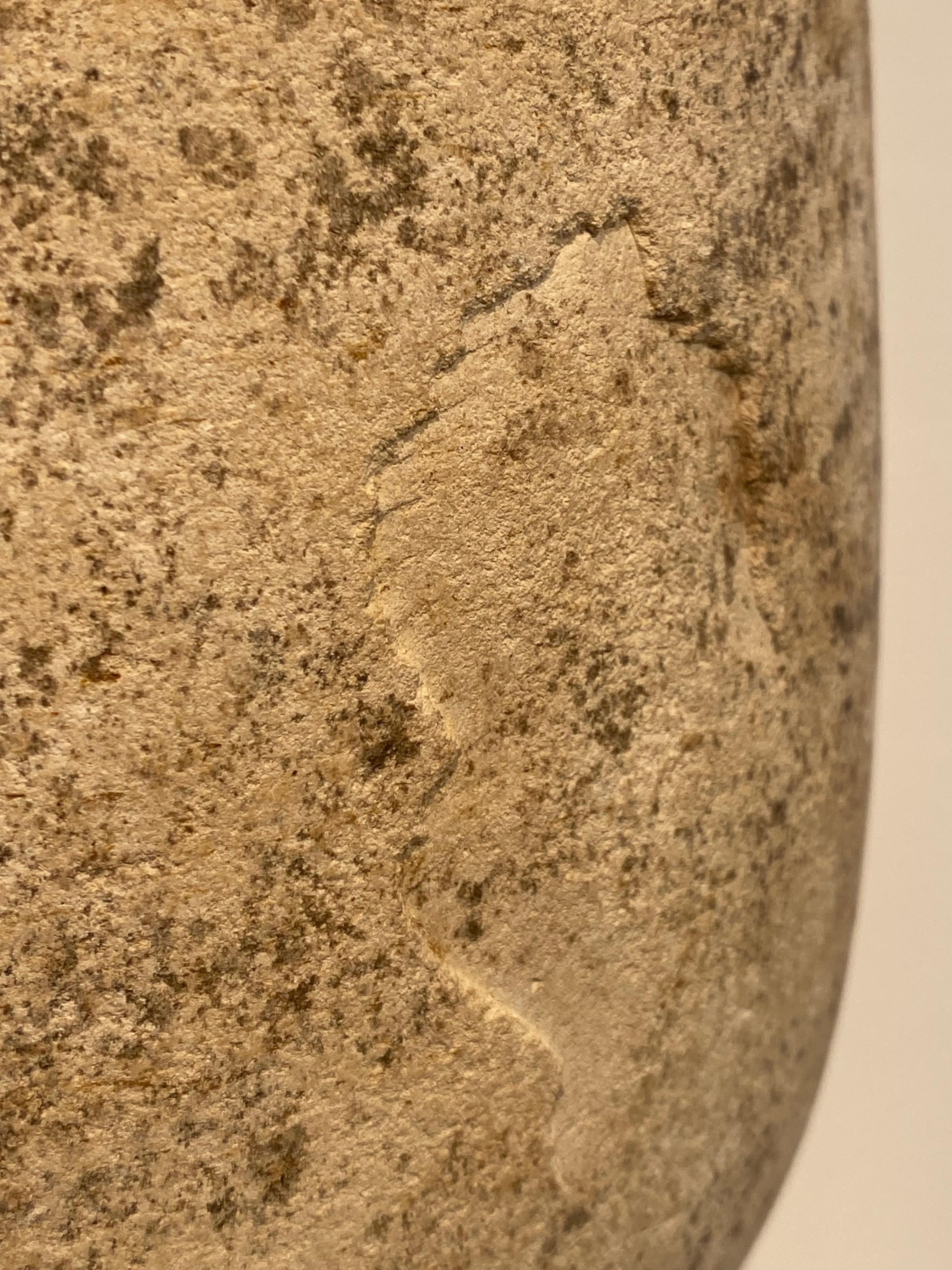 Brutalist Urn In Limestone With lid For Sale 7