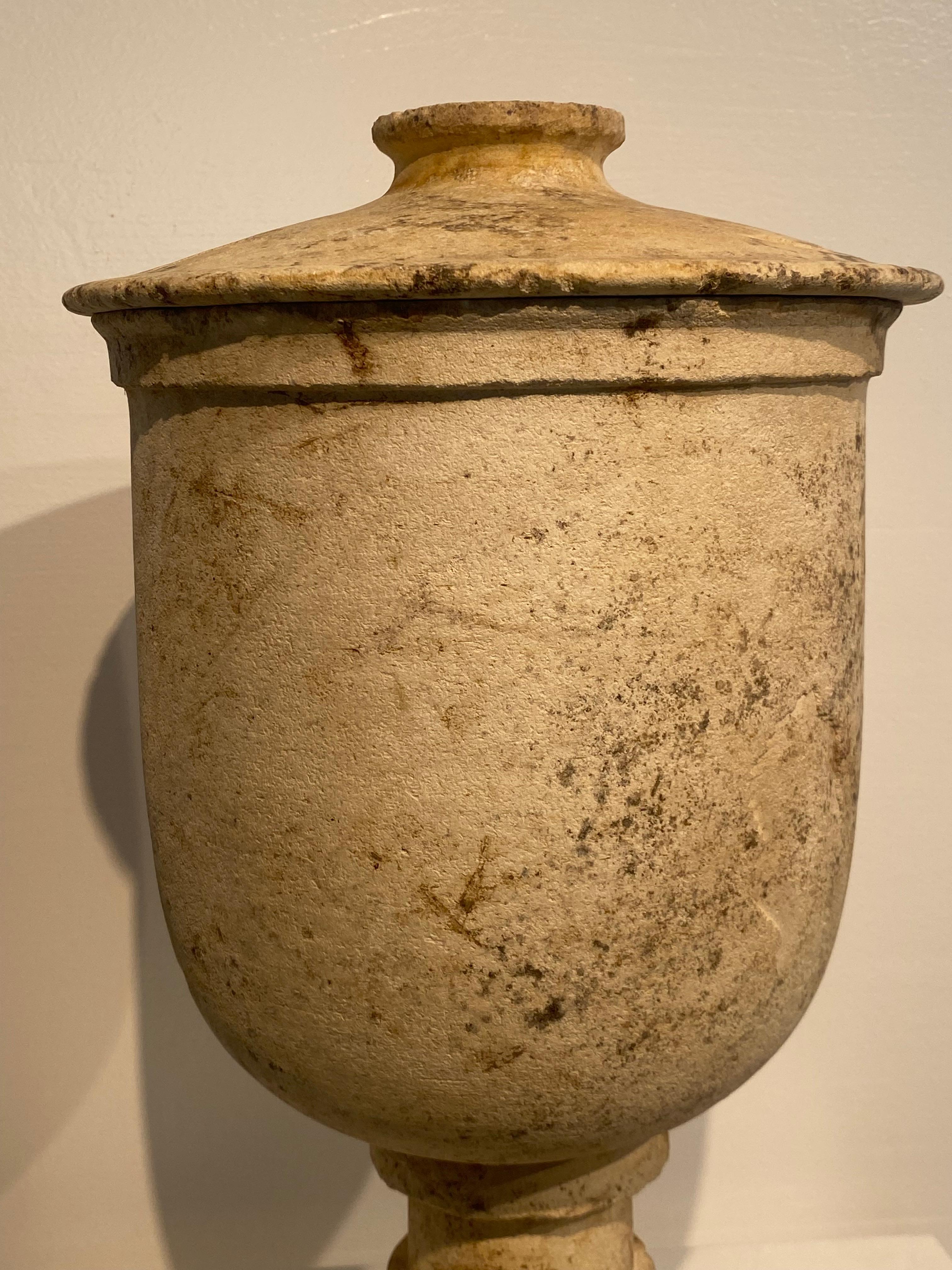 Polished Brutalist Urn In Limestone With lid For Sale