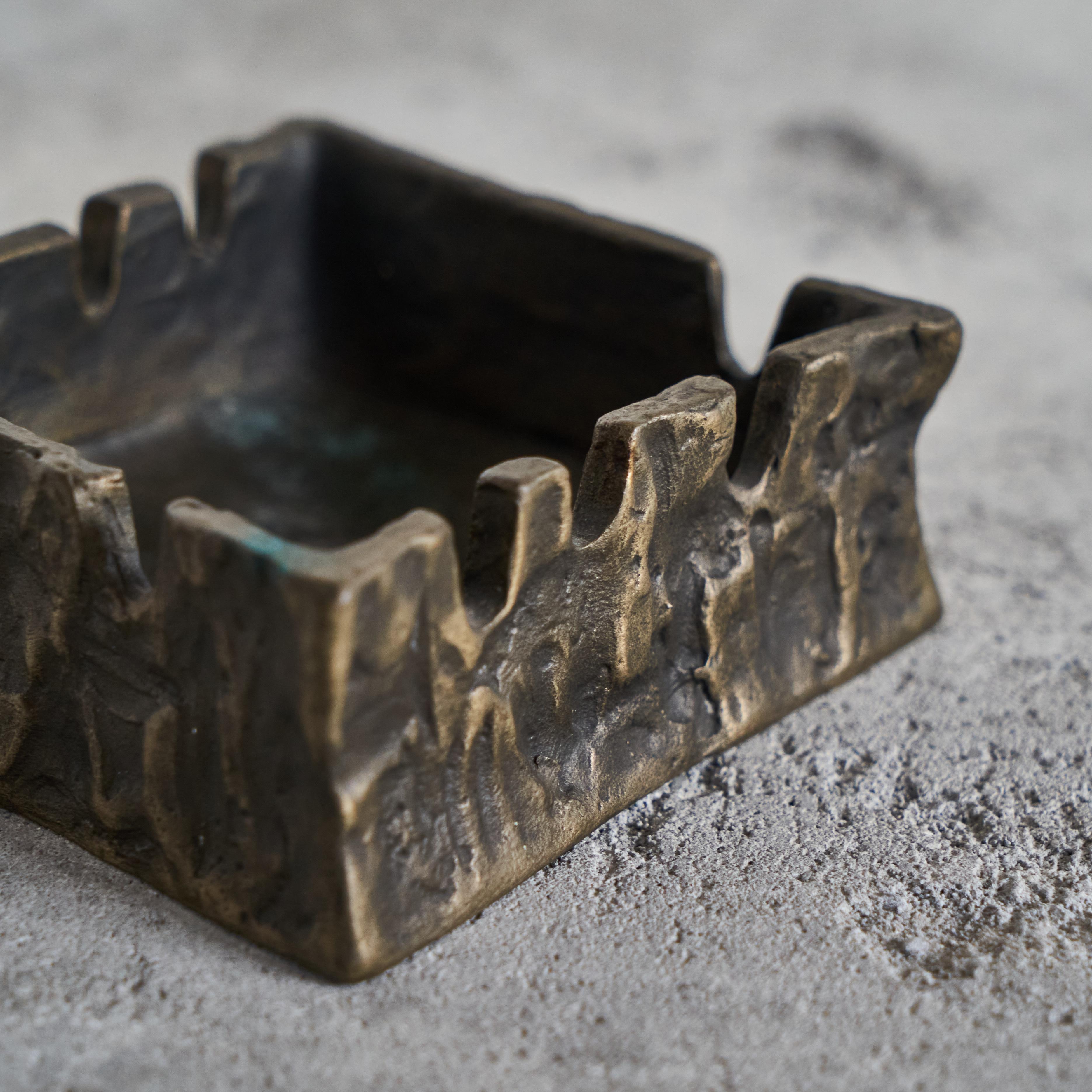 Vide Poche aus Bronzeguss, brutalistischer Stil, 1960er Jahre (Brutalismus) im Angebot