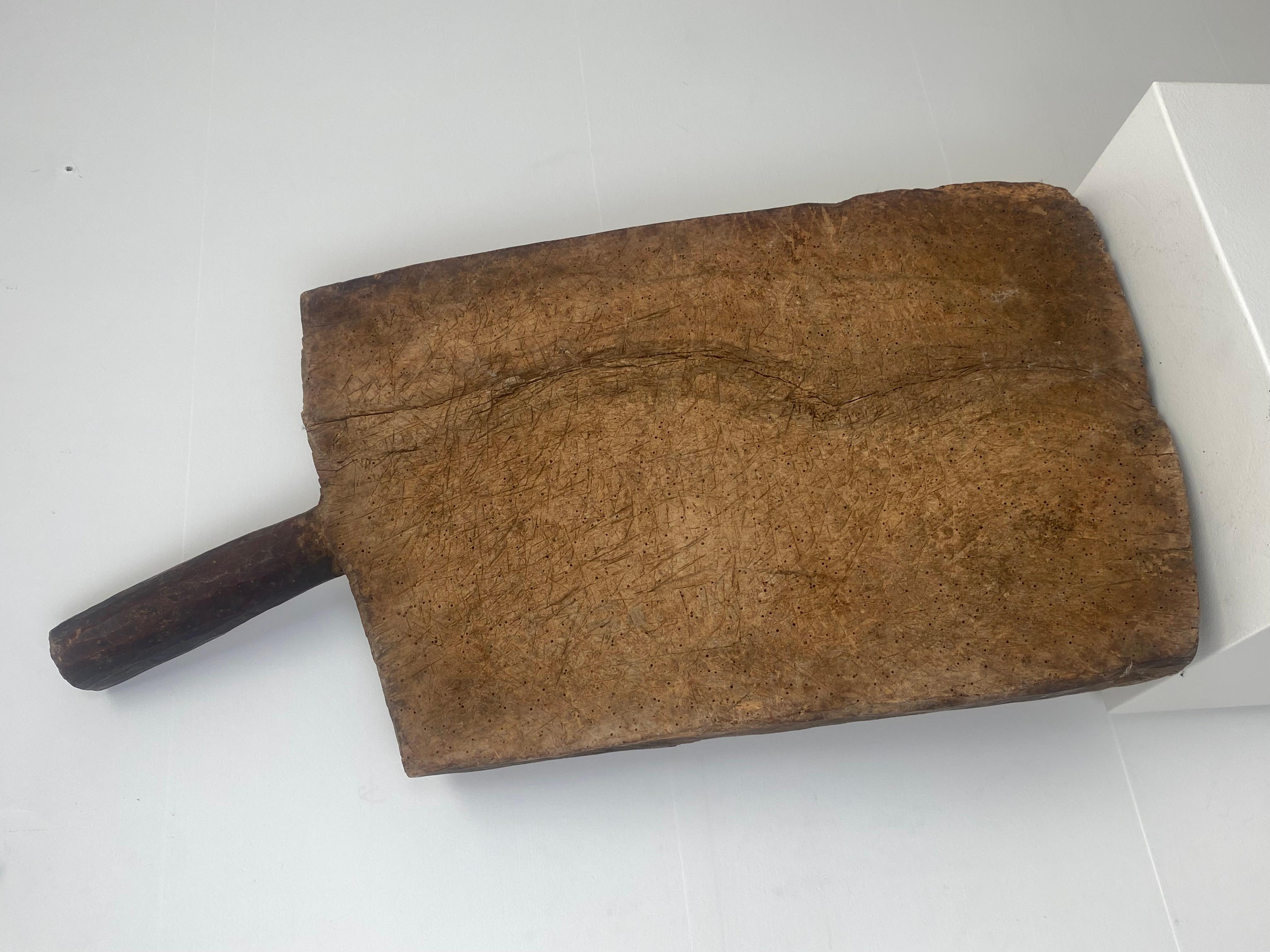 Brutalist , Vintage  Wooden Chopping Board  For Sale 3