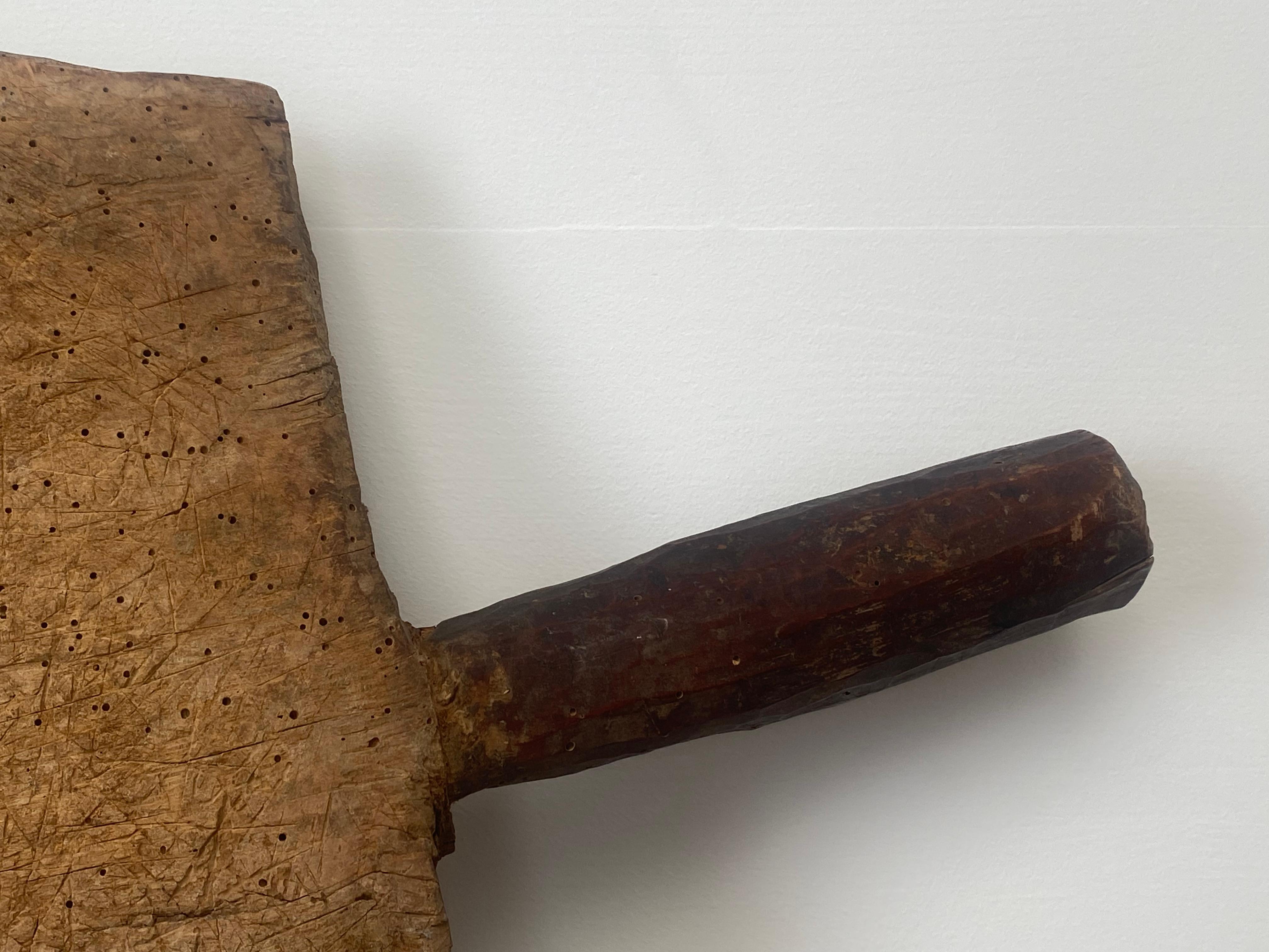 Début du 20ème siècle Vintage Brutalist  Planche à découper en bois  en vente