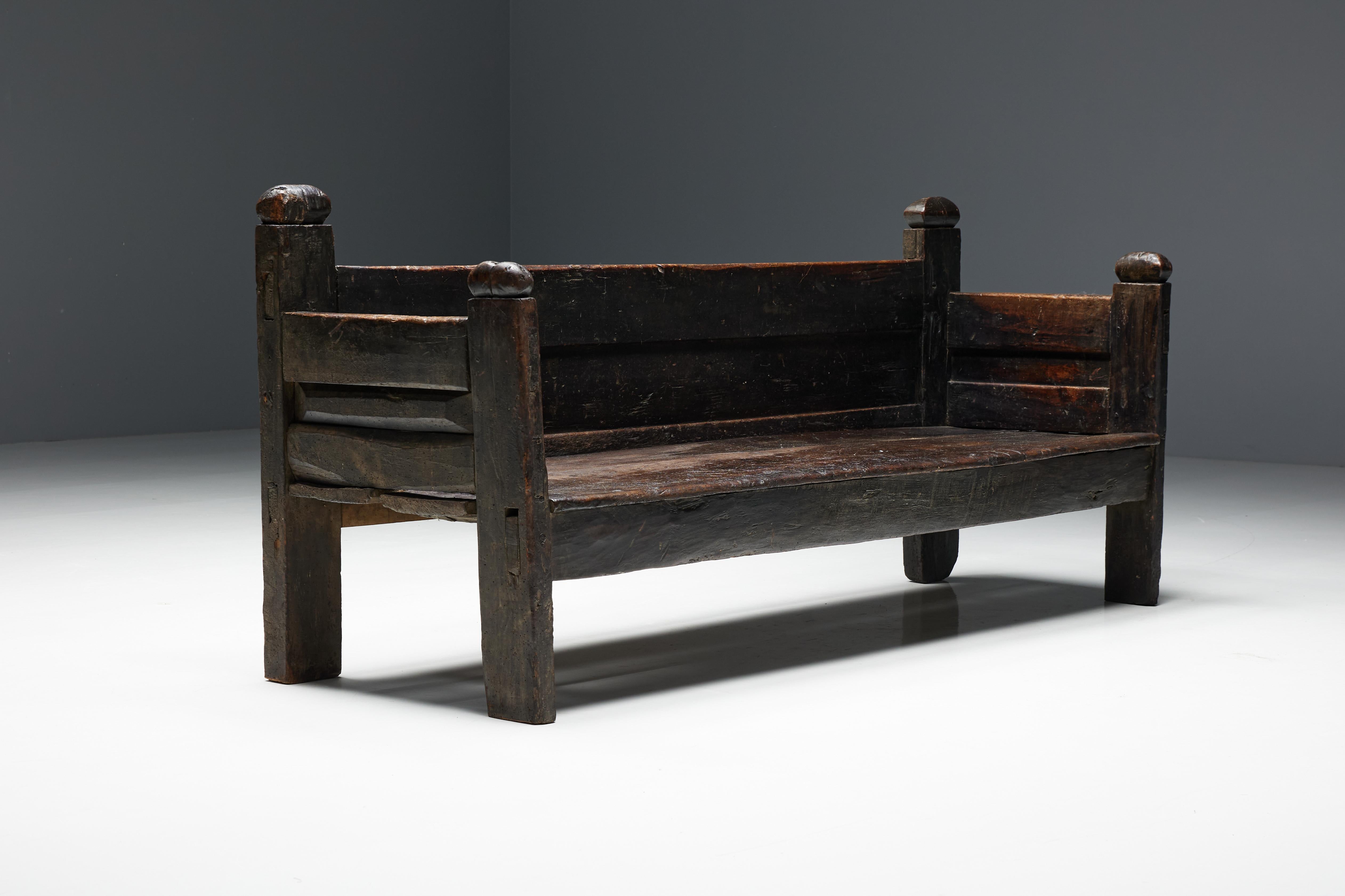 Brutalistische Wabi Sabi-Bank, Frankreich, 19. Jahrhundert im Angebot 2