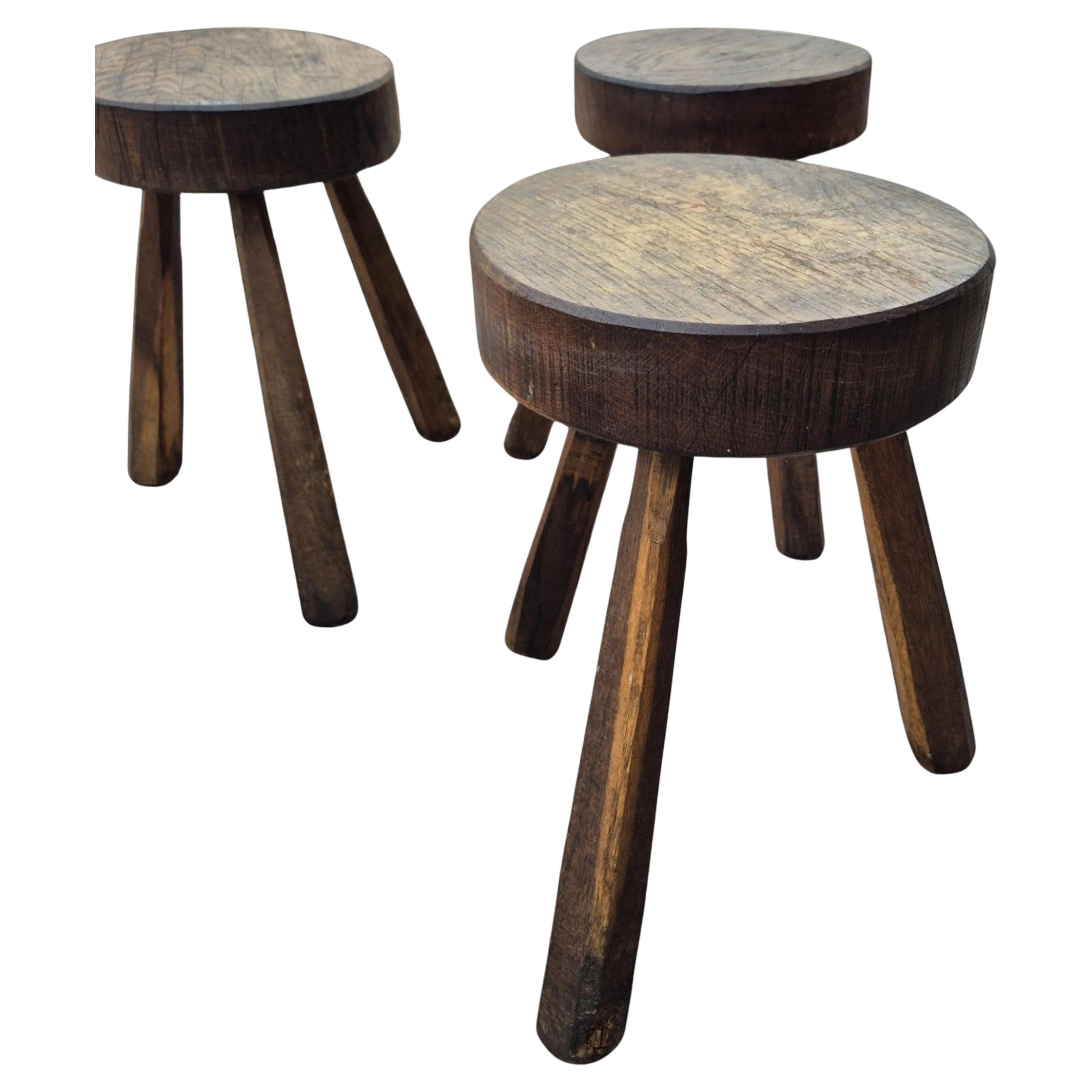 Set di 5 sgabelli a treppiede Wabi Sabi brutalisti, Francia 1960 in vendita