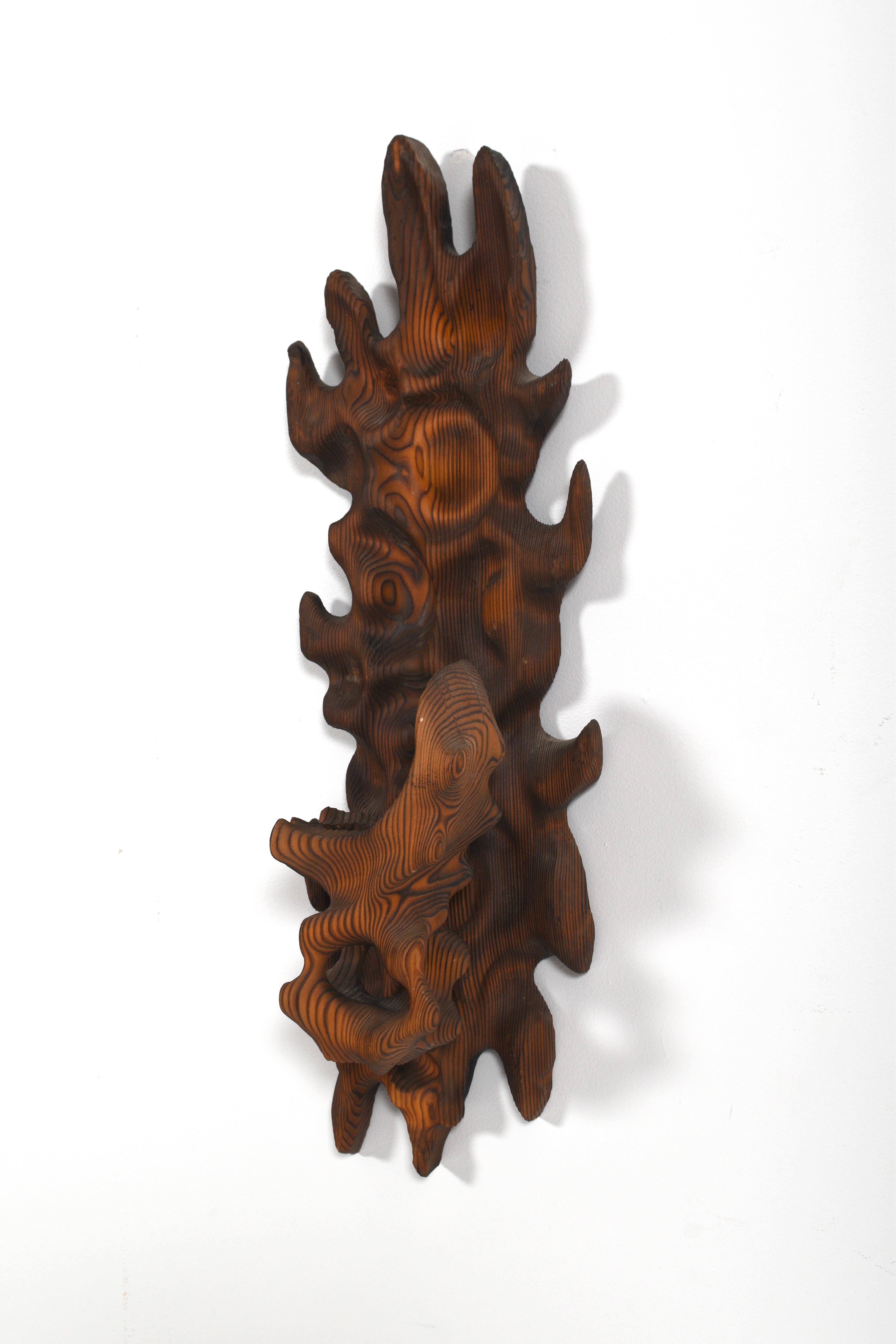 Brutalistischer Wandkerzenständer von Erkki Hovi für Finn Atelier Oy, Finnland, 1970er Jahre (Kiefernholz) im Angebot