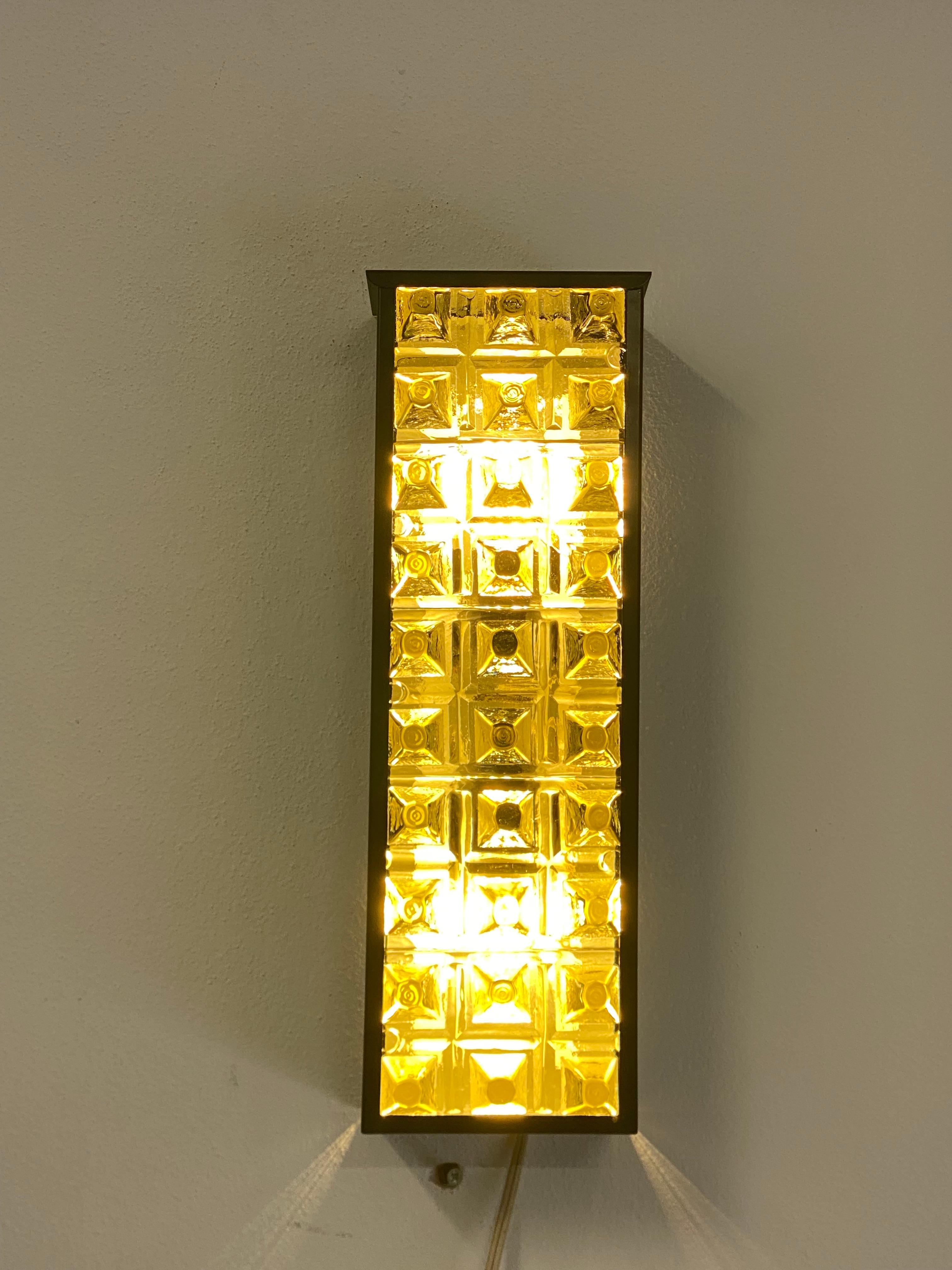 Brutalist Wall Lamp from 1970s For Sale 7
