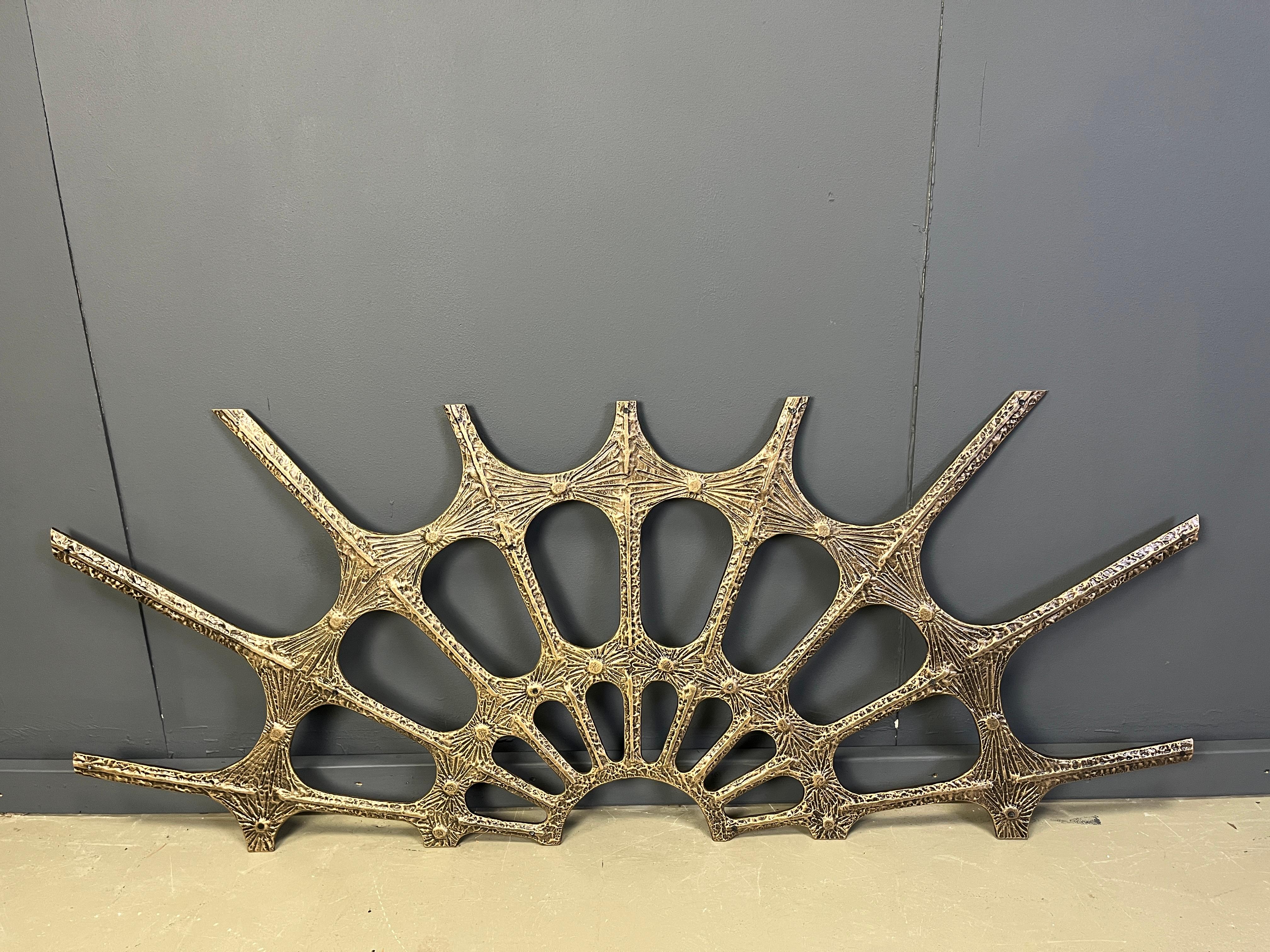 Brutalistische Wandskulptur, 1970er Jahre im Angebot 1