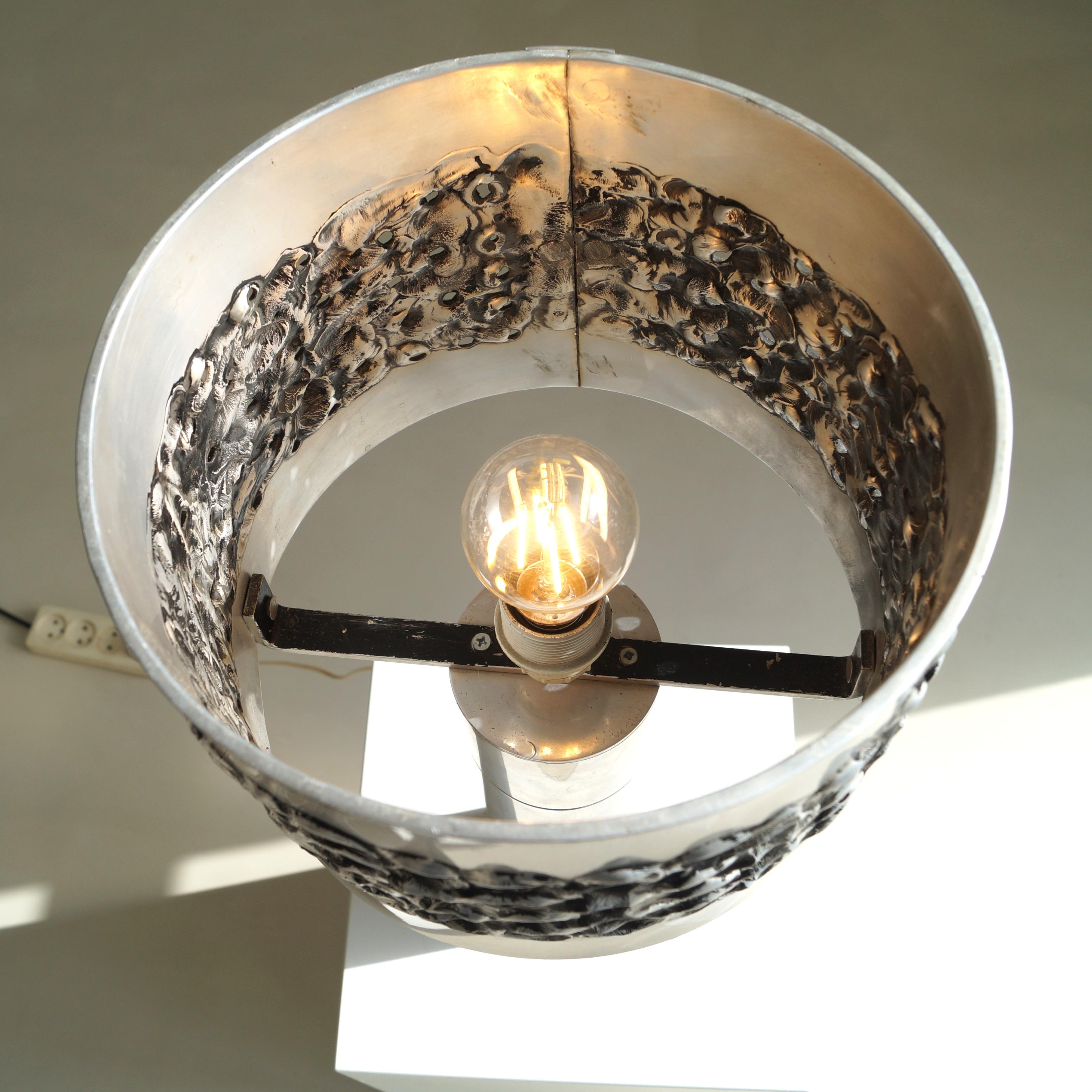 Brutalist welded aluminium table lamp by Willy Luyckx for Aluclair, 1960s 5