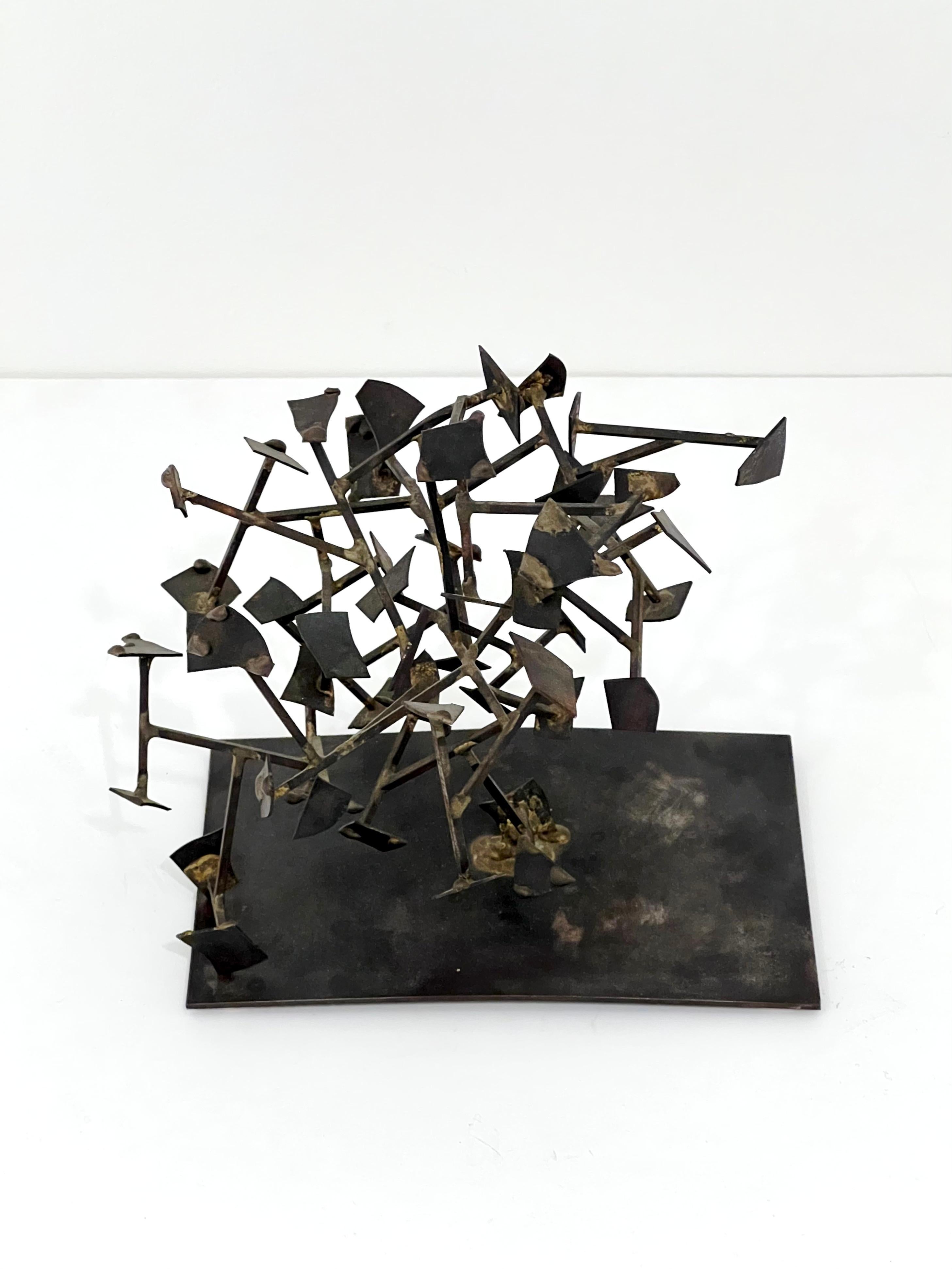 Brutalistische Skulptur aus geschweißten Nägeln von Harry Bertoia (Metall) im Angebot