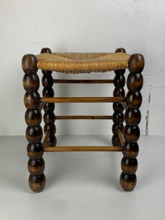 Sgabello brutalista in legno tornito in stile Charles Dudouyt, Francia