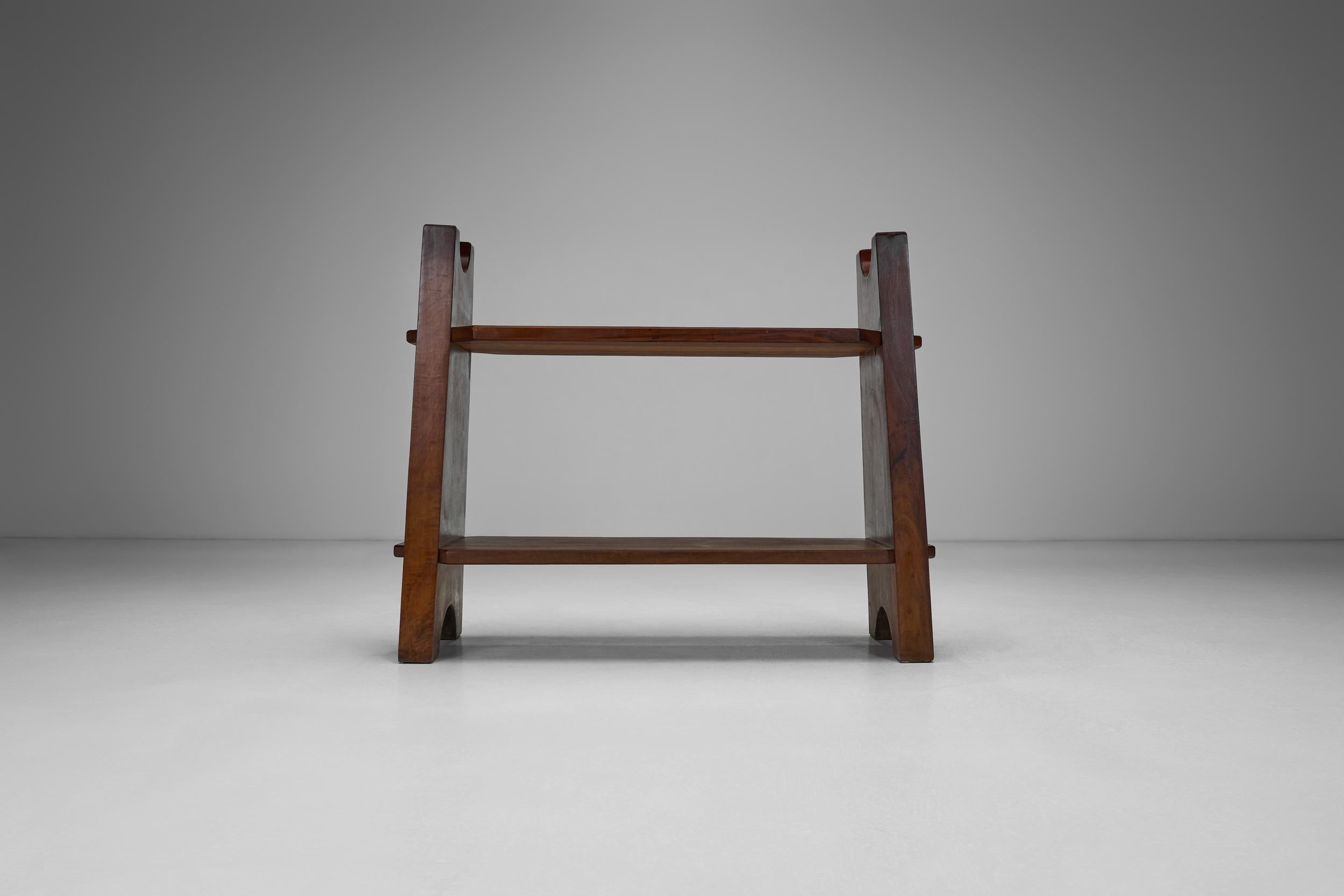 Brutalist Wooden Bibus Shelf with Wedge Joints, Europe ca 1950s For Sale 1