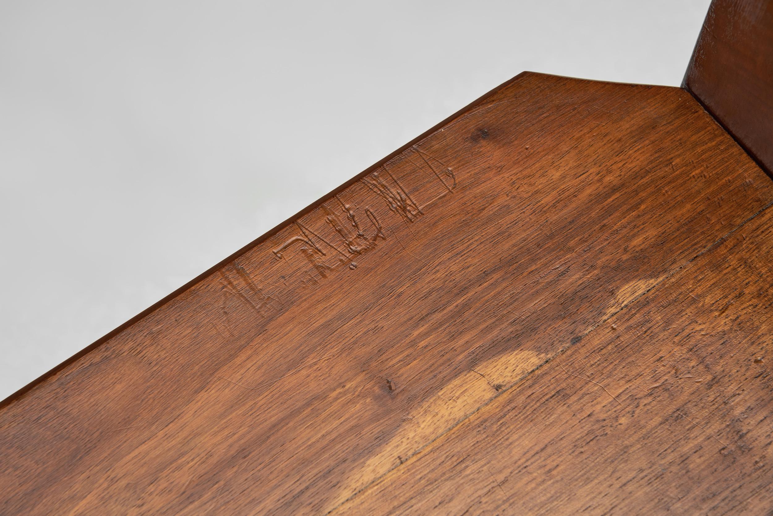 Brutalist Wooden Bibus Shelf with Wedge Joints, Europe ca 1950s For Sale 4