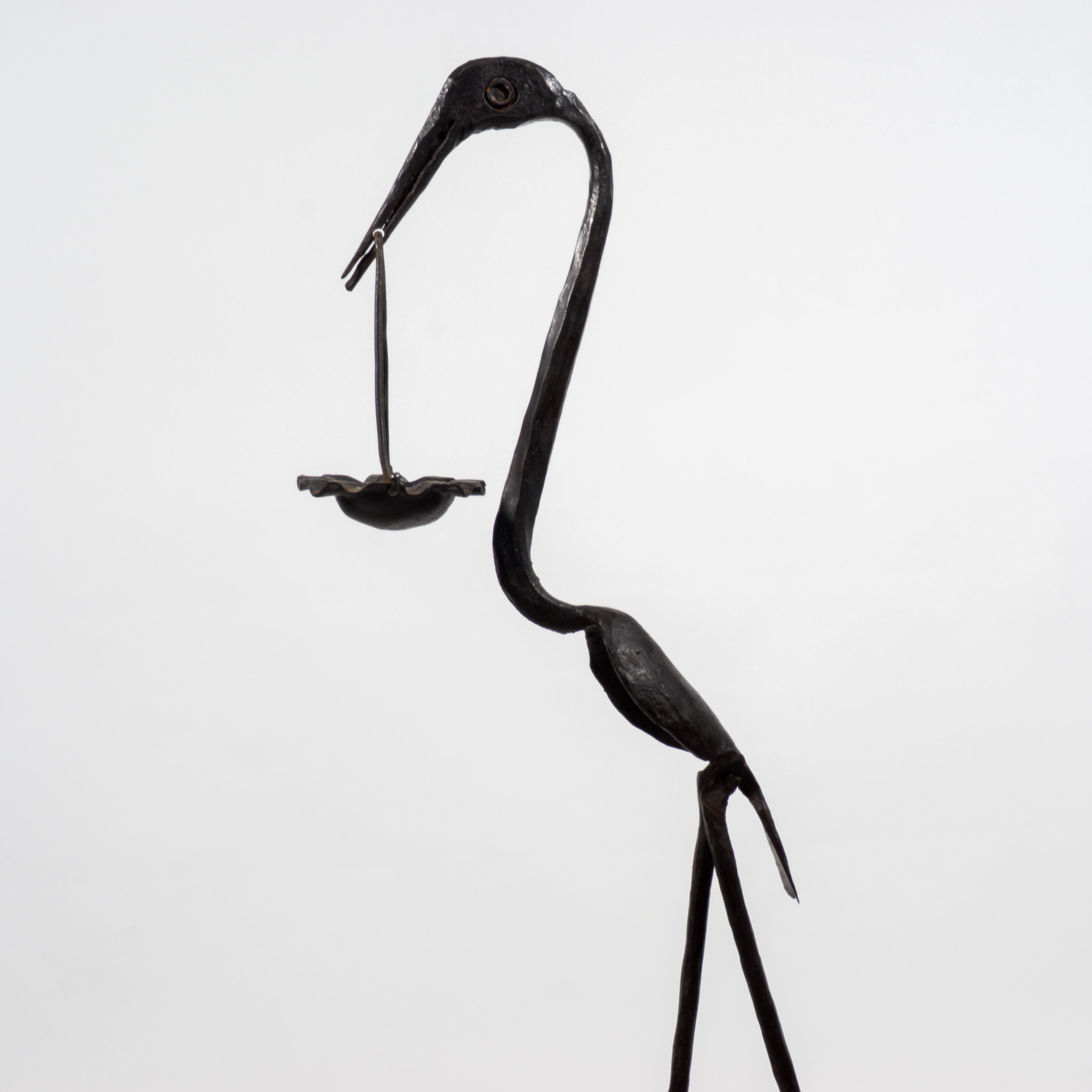 Brutalist Wrough Iron Bird Heron Sculpture Standing Ashtray, Italy 1960s In Good Condition For Sale In Regensburg, DE