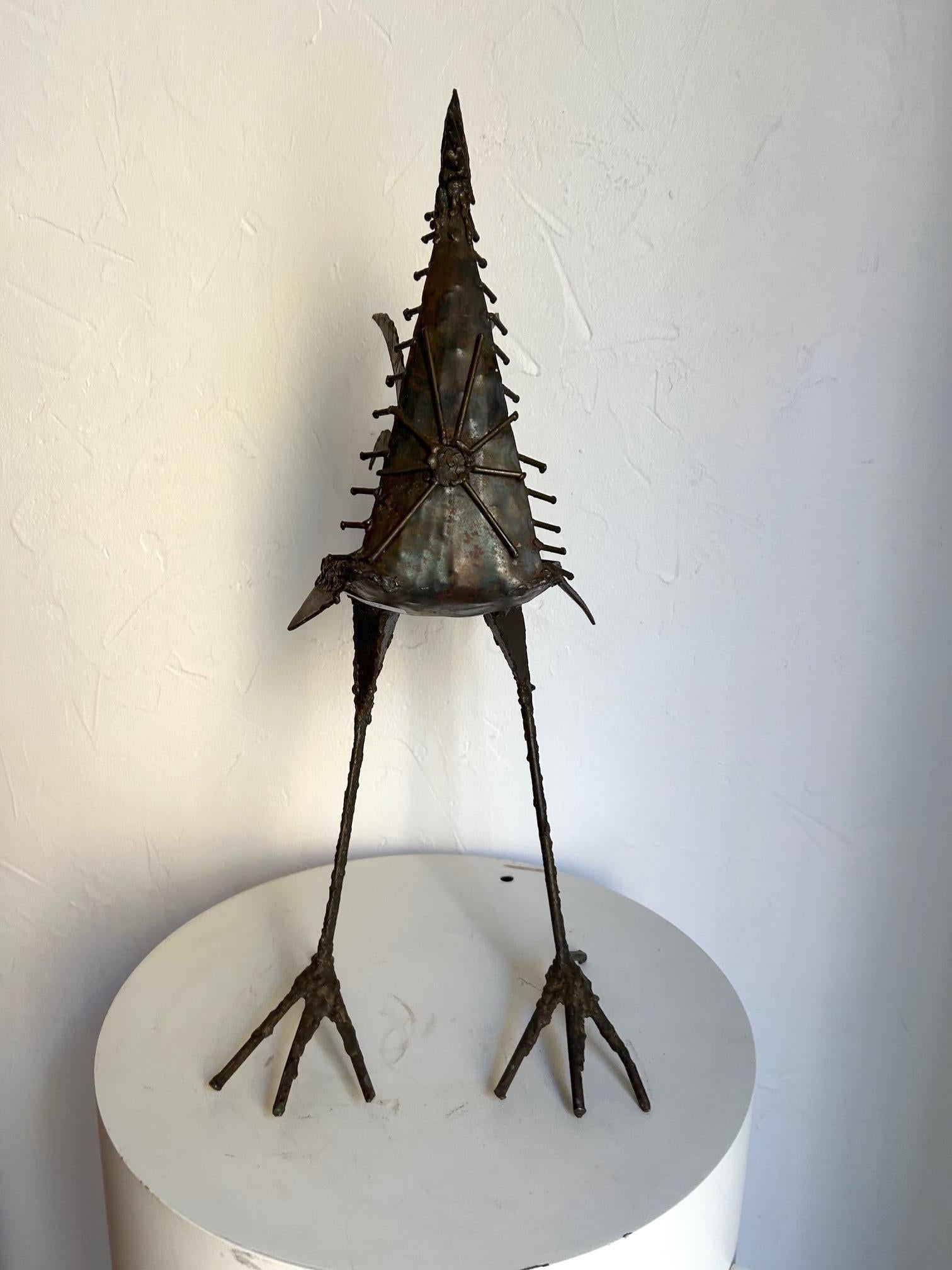 Francese Scultura brutalista di uccelli in ferro battuto risalente agli anni '70 in vendita
