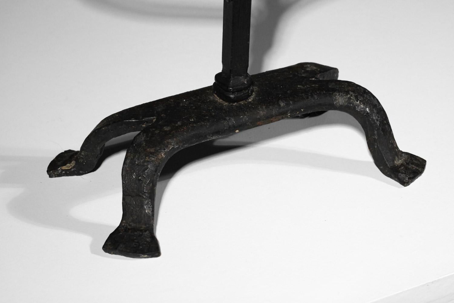 Brutalist wrought iron candelabra folk art 50's in style of atelier de marolles In Good Condition For Sale In Lyon, FR