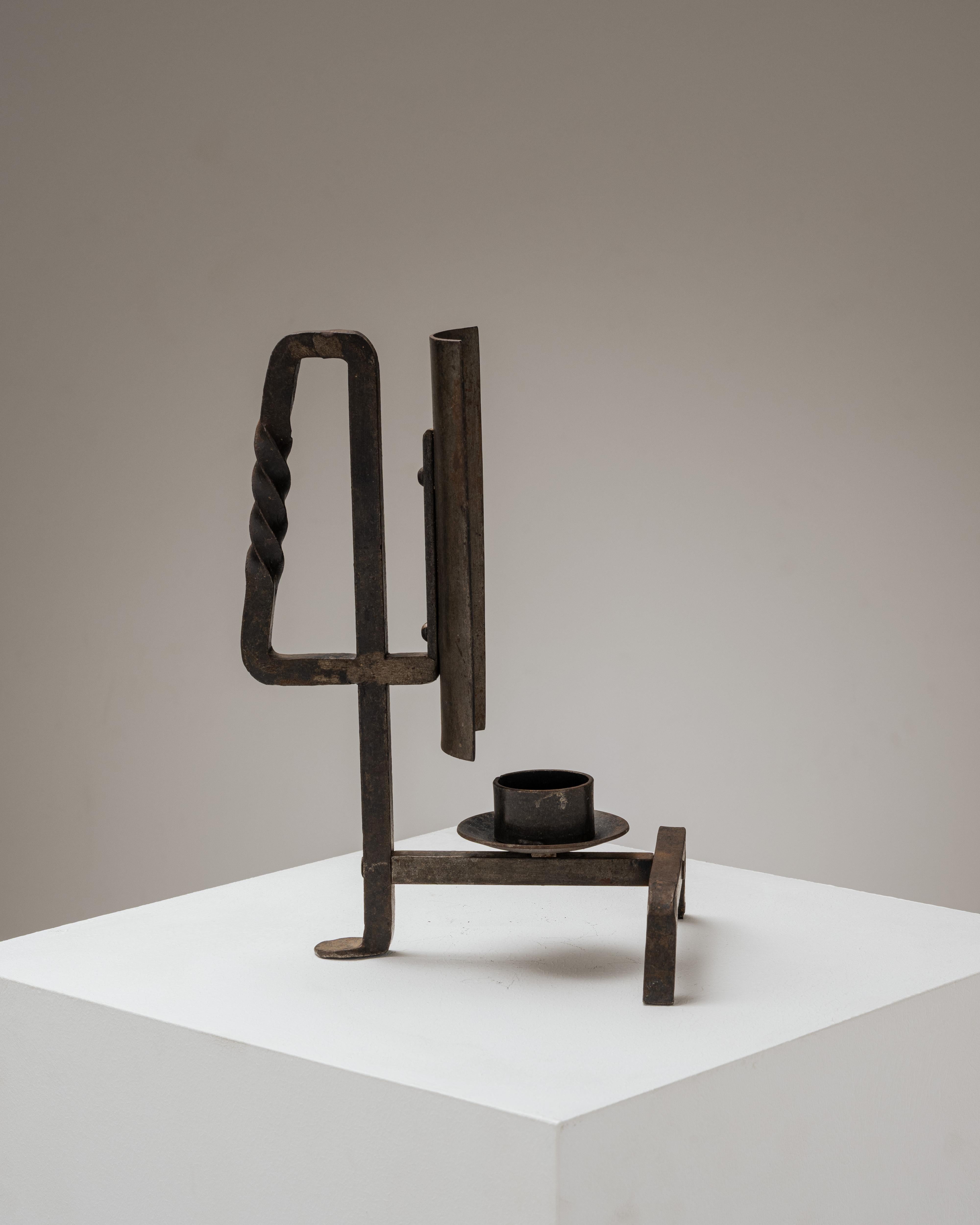 Brutalist wrought iron candle holder, Jean Touret, 1970s In Good Condition For Sale In PARIS, FR