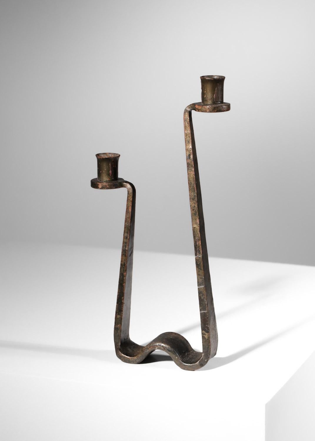Brutalist wrought-iron candlestick in the style of Ateliers de Marolle For Sale 2