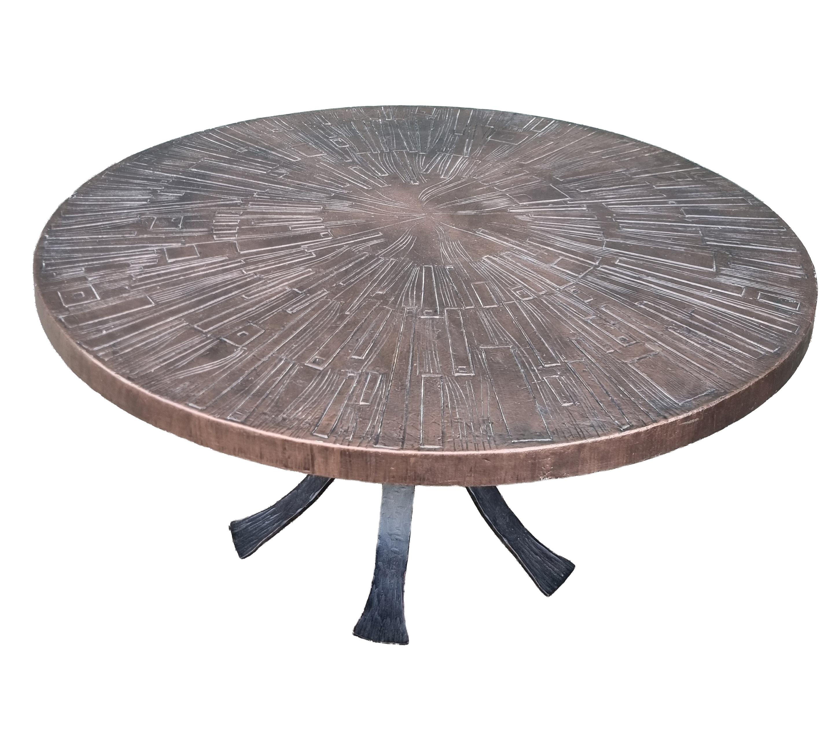 Brutalist Wrought Iron Round Coffee Table with Bronzed Cast Top, Europe, 1970s For Sale 3