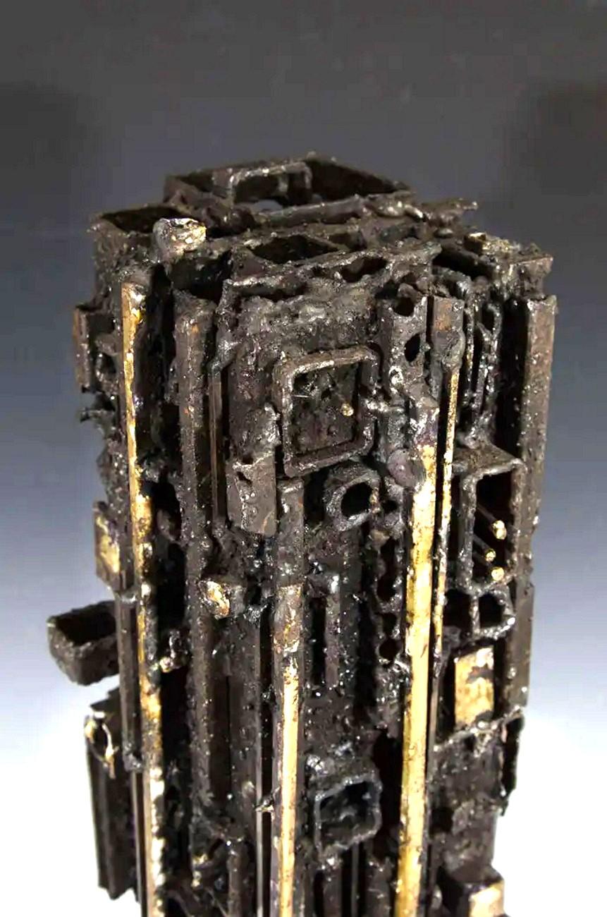 Brutalist Wrought Iron Sculptural Table Lamp in Style of Paul Evans, Ca. 1970s For Sale 3