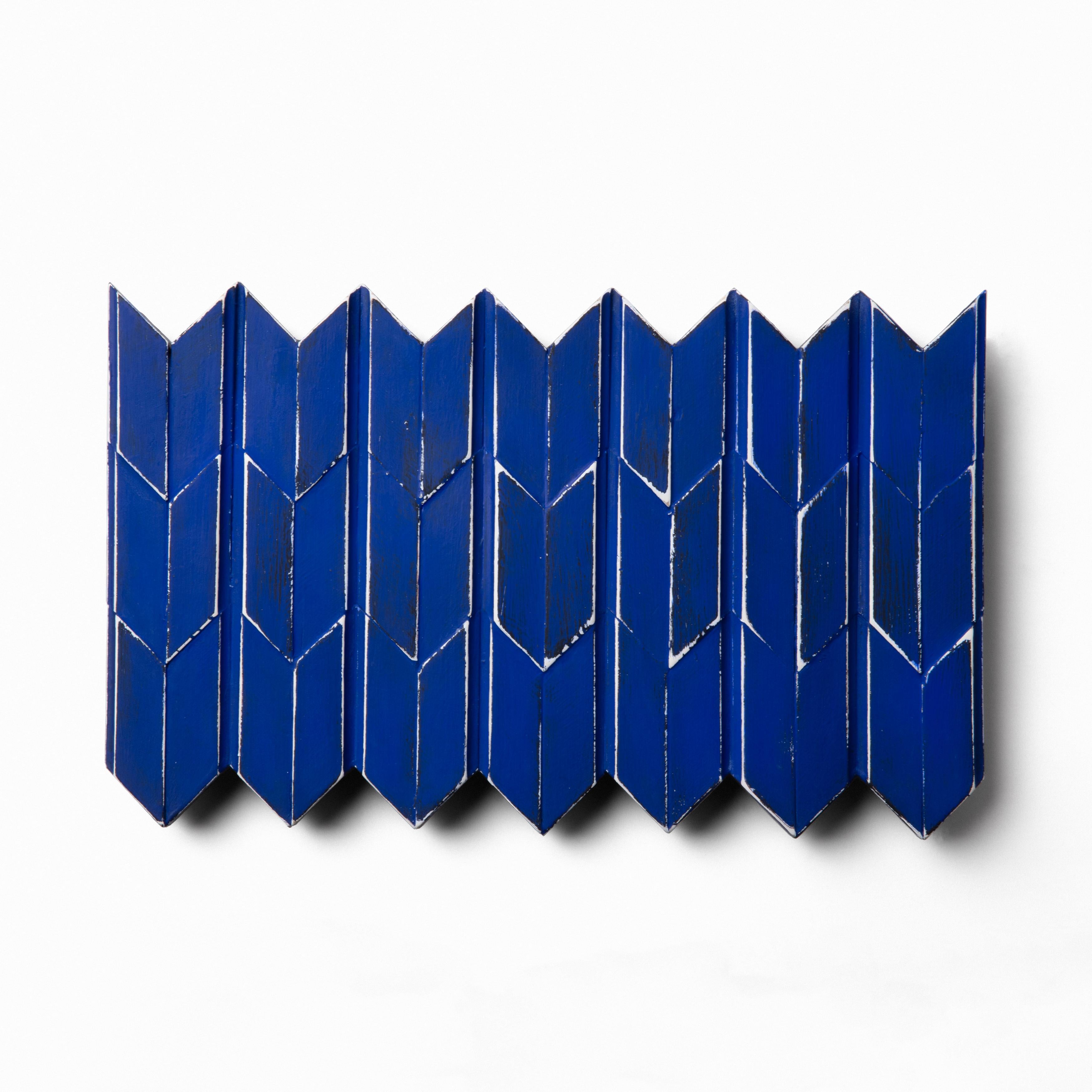 ARROWS Cobalt Blue (Yves Klein Blue) wall sculpture collage of reclaimed wood. 

This artwork belongs to our new series of wall art installations FORM & COLOR.
This collage plays with textures, shapes and colors to create a sculptural piece of great