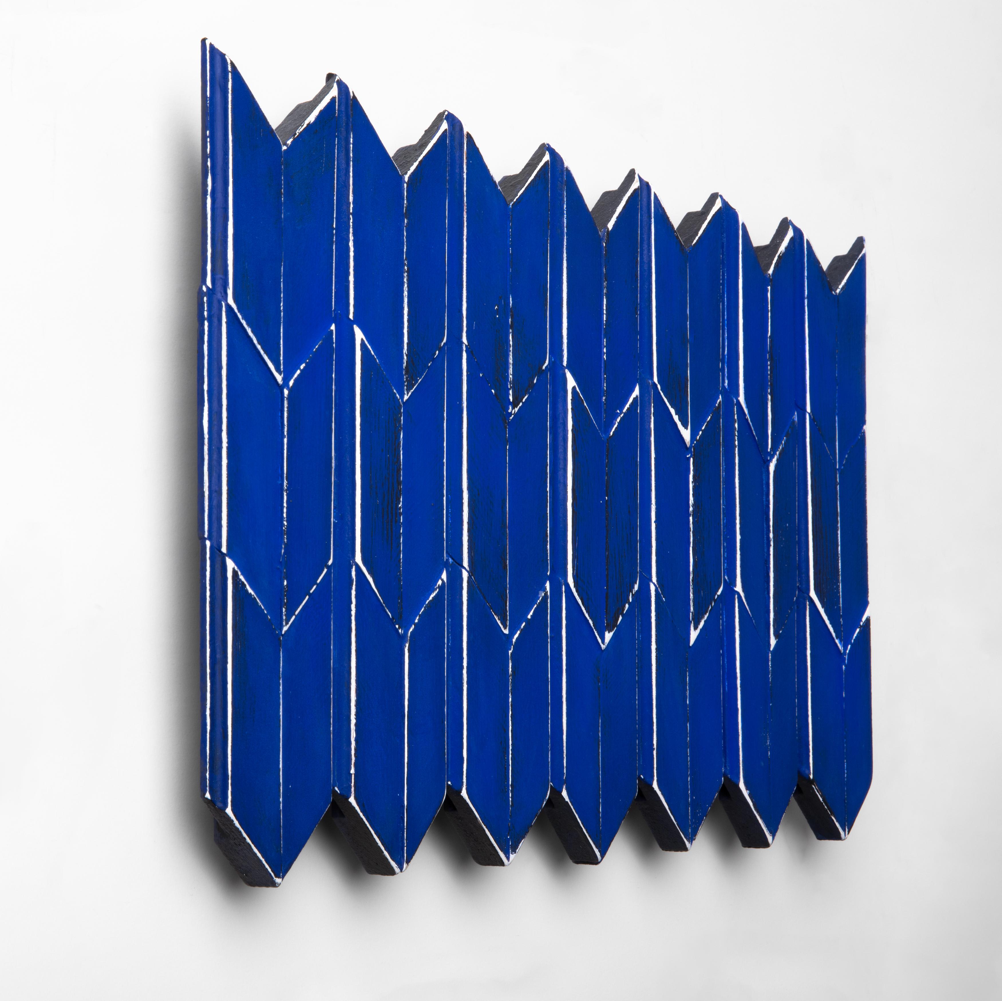 Faceted Brutalist Yves Klein Blue Wood Wall Art installation: Arrows For Sale