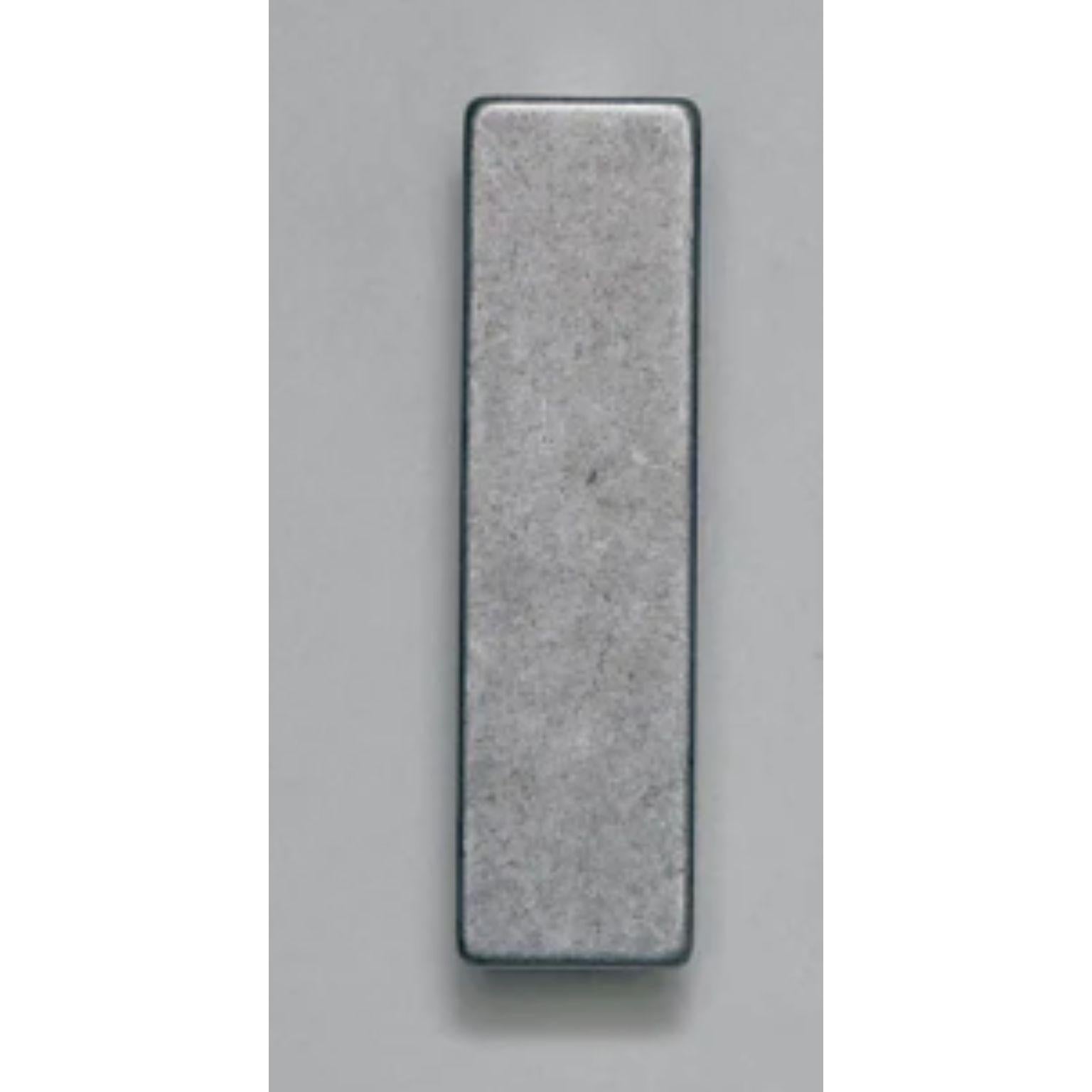 Aluminium Brute Handle by Henry Wilson
Dimensions: W 3 x D 2 x H 10 cm
Materials: Aluminum

This versatile handle can be used for cabinetry, sliding doors and sash windows. 
Each piece is sand cast and rumbled finished.
Brute Handles are