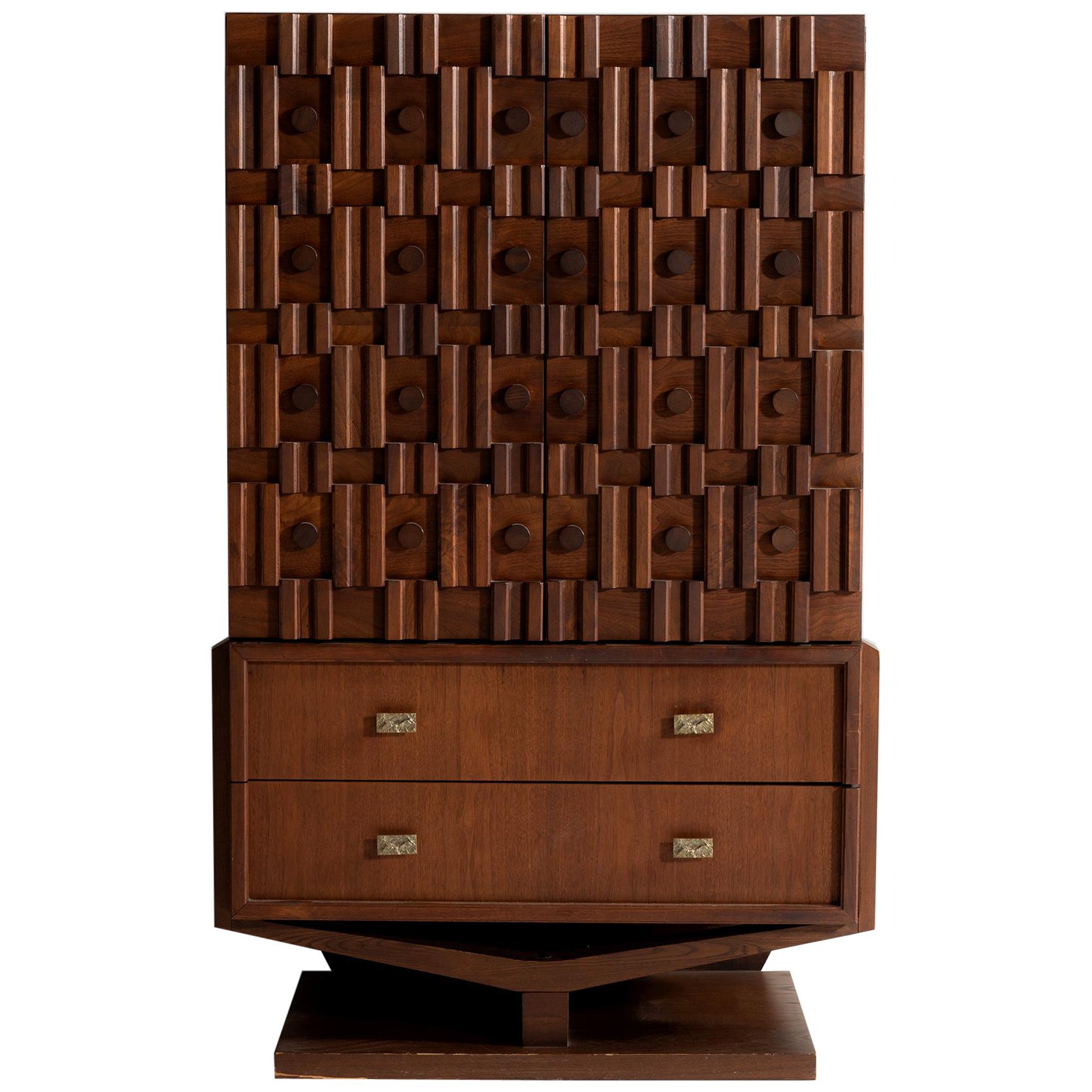 Brutualist Chifferobe